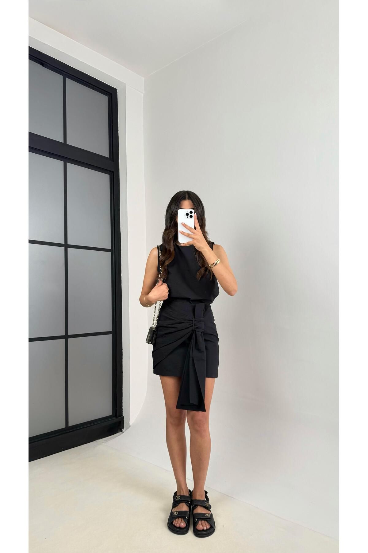 Gaus Siyah Bluz Fiyonk Detaylı Etek İkili Takım Gaus00525
