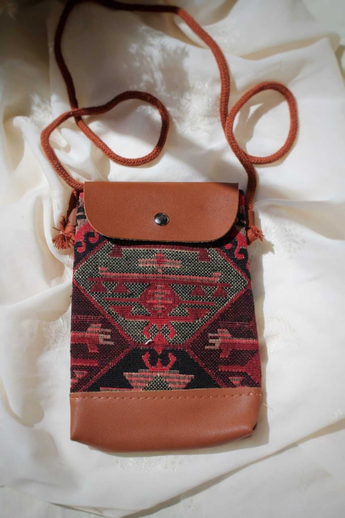 ATÖLYE AY PARÇASI Etnik Desen El Yapımı Çanta, Dokuma Çanta, Bohem Telefonluk