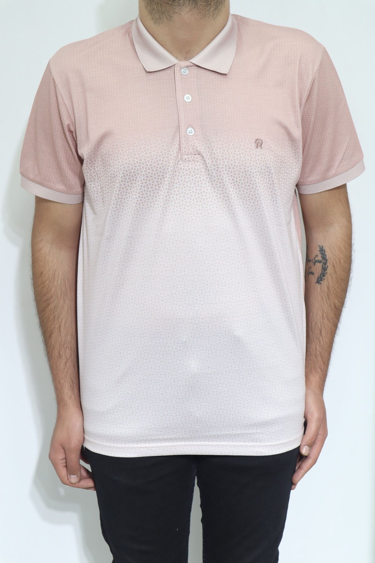 Özhürmet Triko DMC TEKSTİL Erkek Pembe Dijital Baskılı Desenli Klasik Kesim Rahat Kalıp Cepsiz Polo Yaka T-Shirt