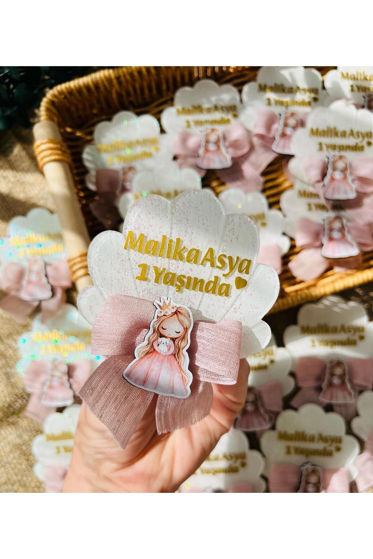 Pass Pano Fiyonklu Figürlü İstiridye Bebek Magneti – Simli 10’lu Set, Mevlüt & Baby Shower Hediyeliği