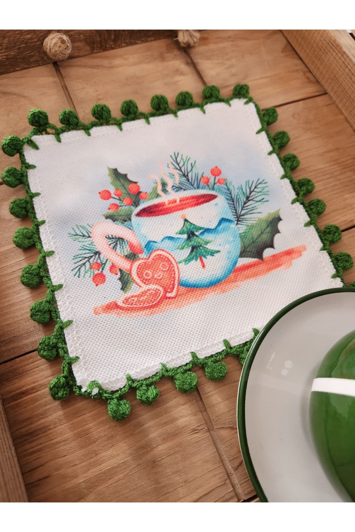 Elioure El İşlemeli Kahve Yanı Sunum Peçetesi, 15x15 cm, Yeşil Ponponlu