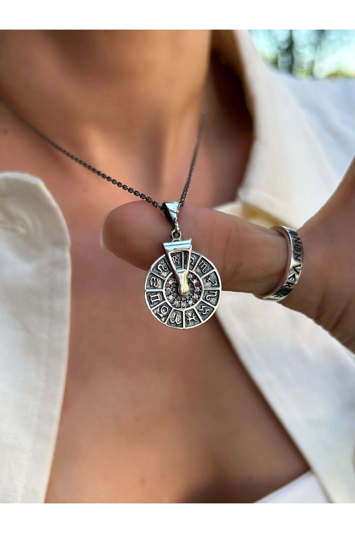 Shaman İstanbul Zodiac Kolye