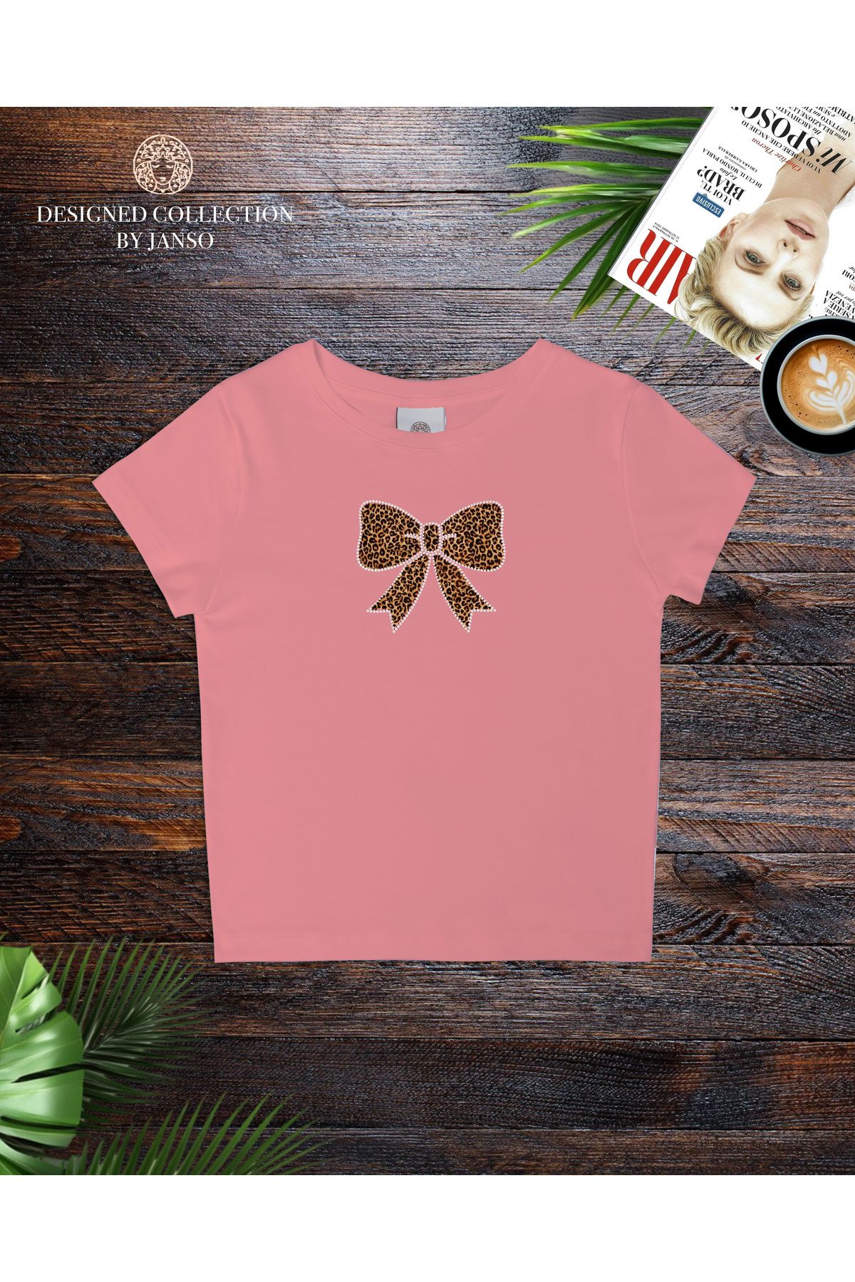 JANSO GROUP - KADIN KISA KOLLU CROP TSHIRT BASKILI Vionika Kaplanı PAMUKLU PENYE KUMAŞ