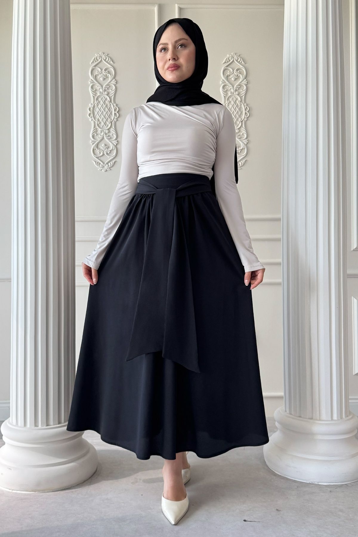 InStyle Pileli Kuşak Detay Siyah Etek