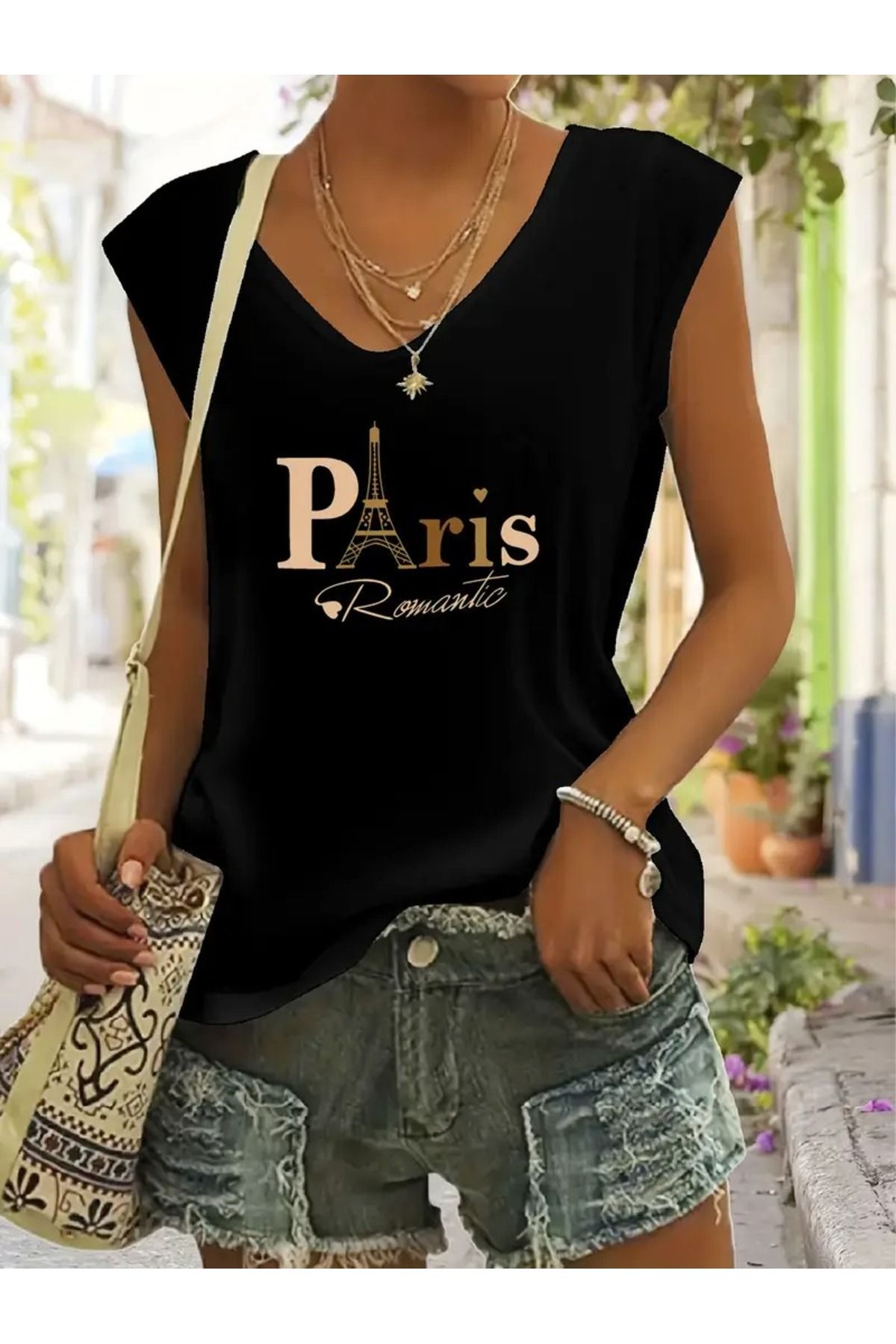 mercoledi Kurdele Baskılı Oversize V-Yaka T-shirt Salaş Boyfirend