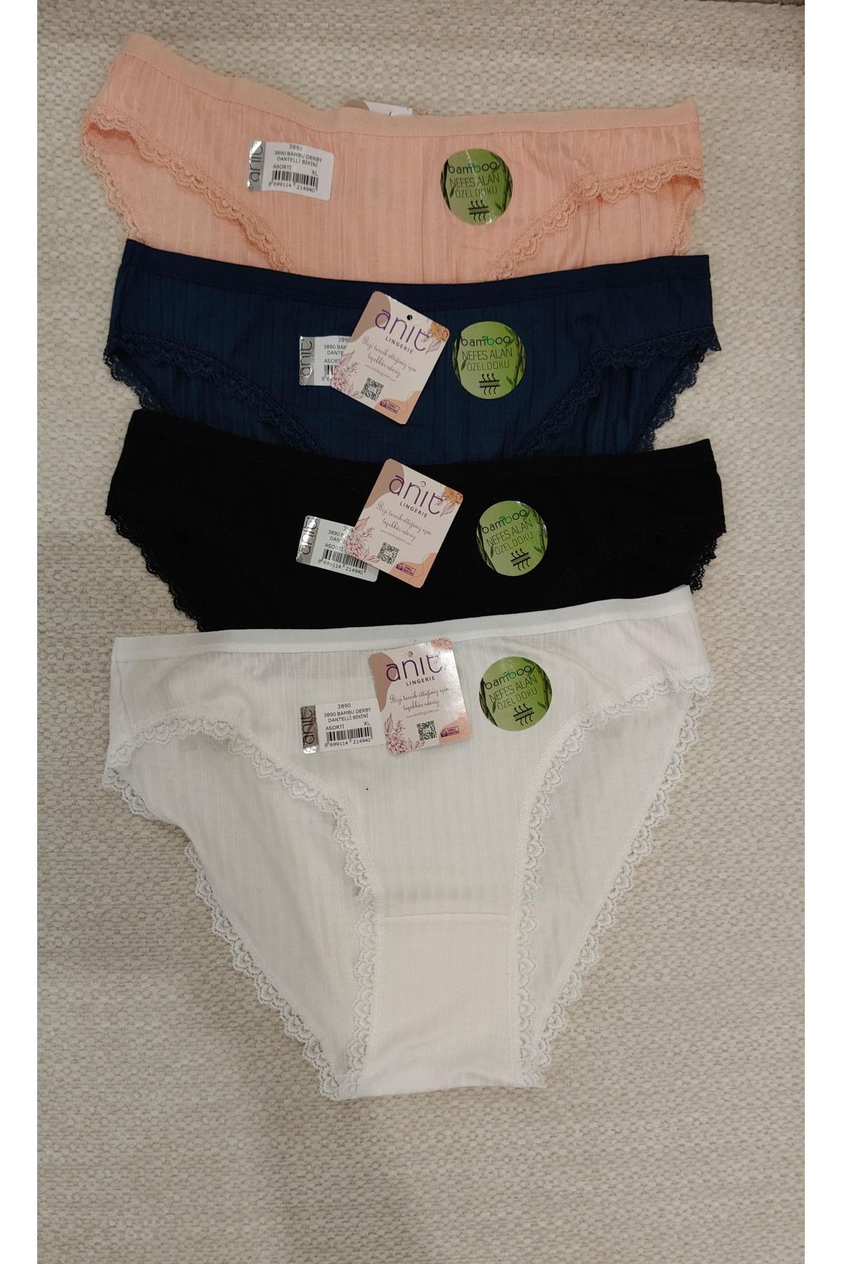 Butik Bambu Nefes Alan Özel Doku Dantelli 4'lü Külot