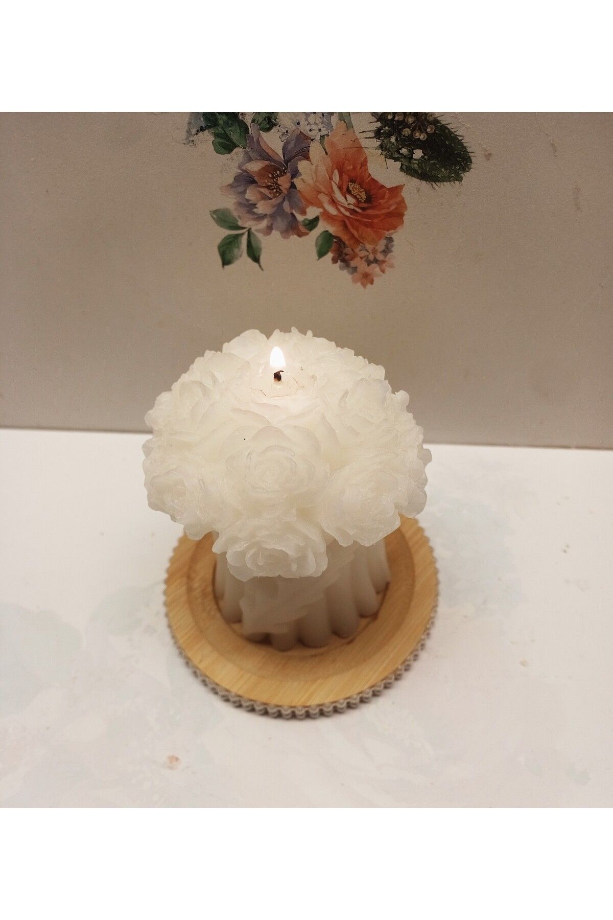 MADE SOYAWAX AROMA TERAPİ KOKULU ÇİÇEK DESENLİ MUM VE İNCİ DESENLİ AHŞAP MUM ALTLIĞI