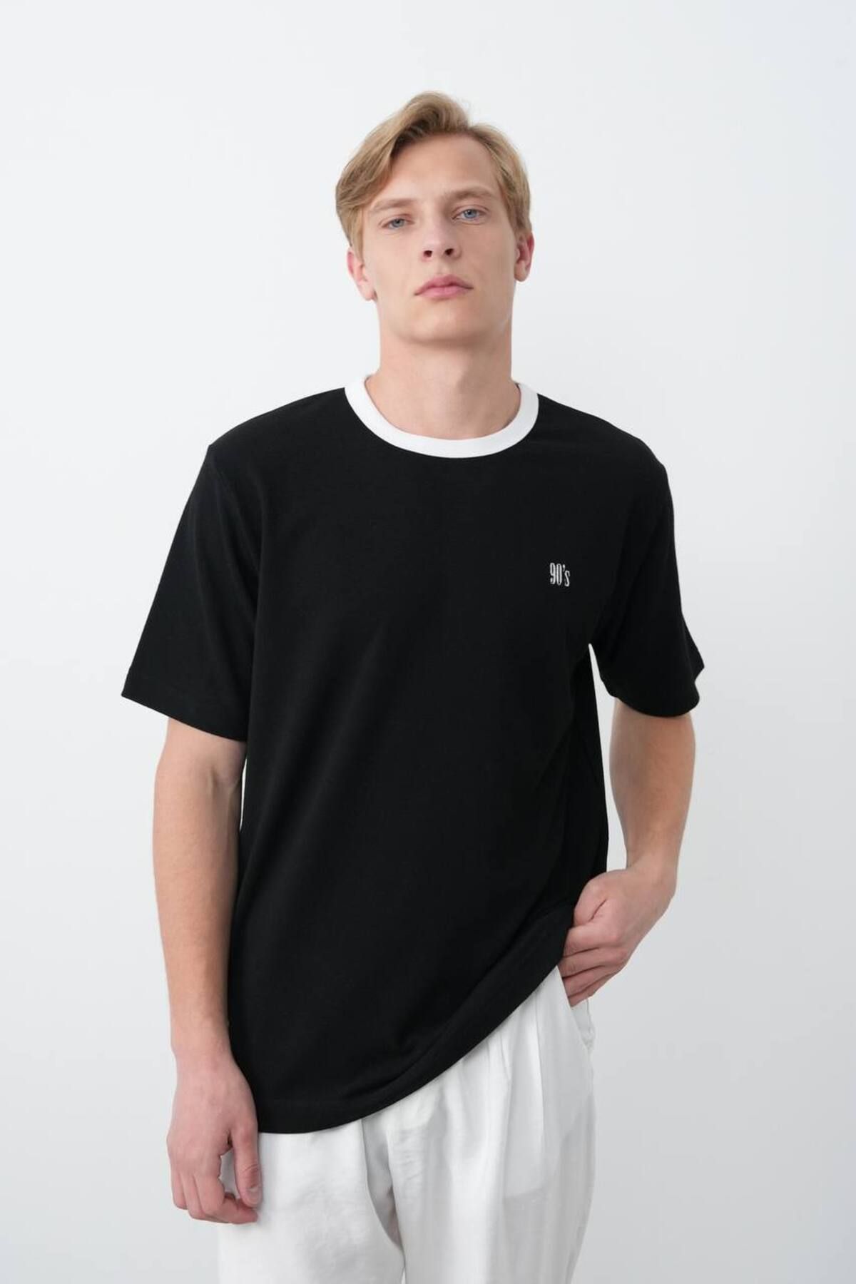 MARRAKECH 90’s Nakış Detaylı Bisiklet Yaka Erkek T-Shirt