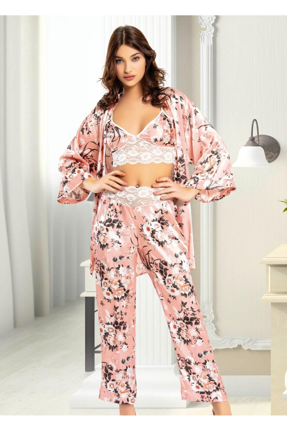 Miss Laris Lingerie Saten Sabahlıklı Pijama Takım LRS5023