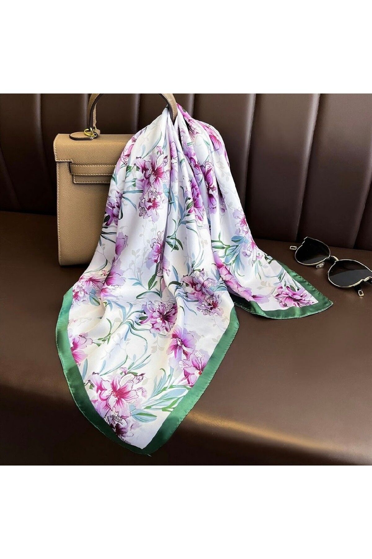 CHARMLUCKY RENKLİ DESENLİ ŞAL 70X70 CM