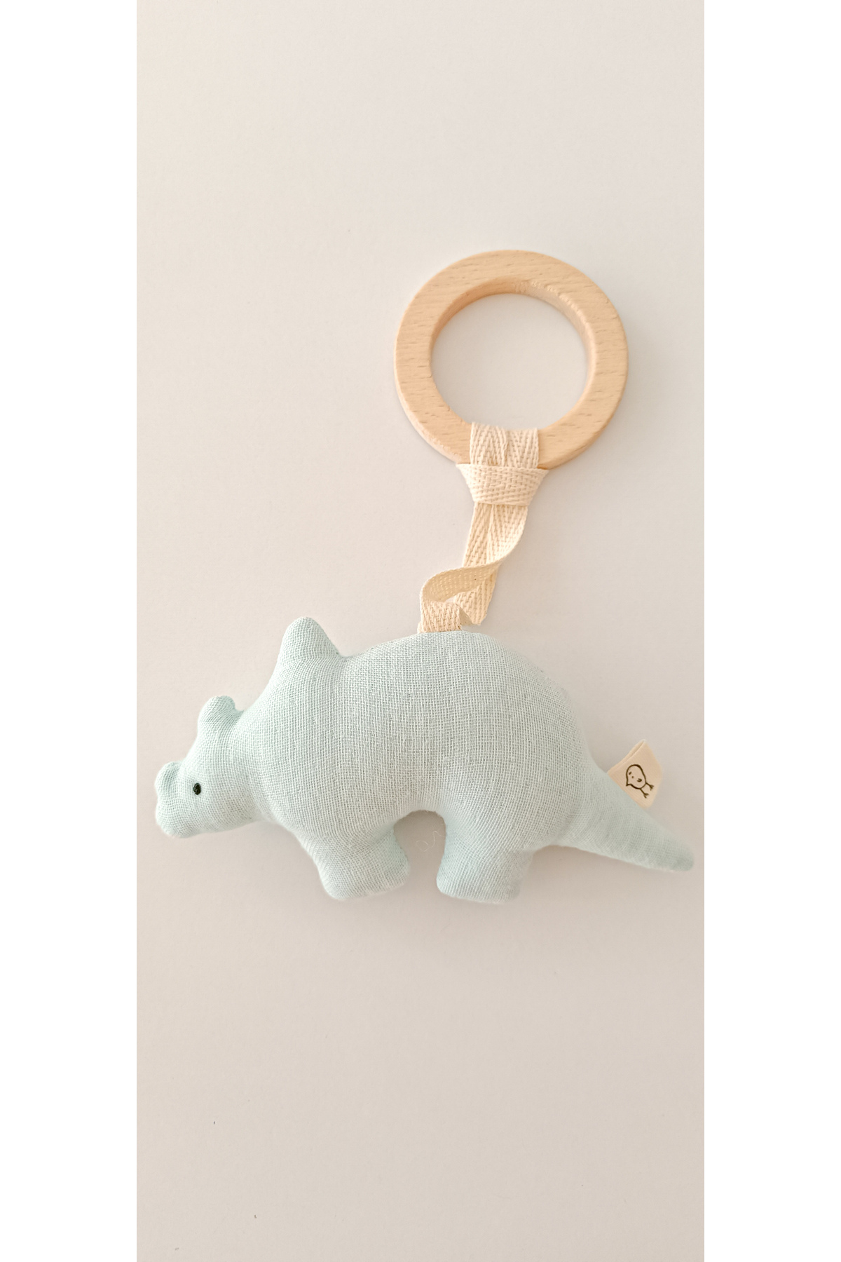 O&G Collection Dinozorlar %100 Pamuklu Müslin Oyuncaklı Doğal Ahşap Diş Kaşıyıcı / Bebek Odası Dekoru fotoğrafı 3 (önizleme)