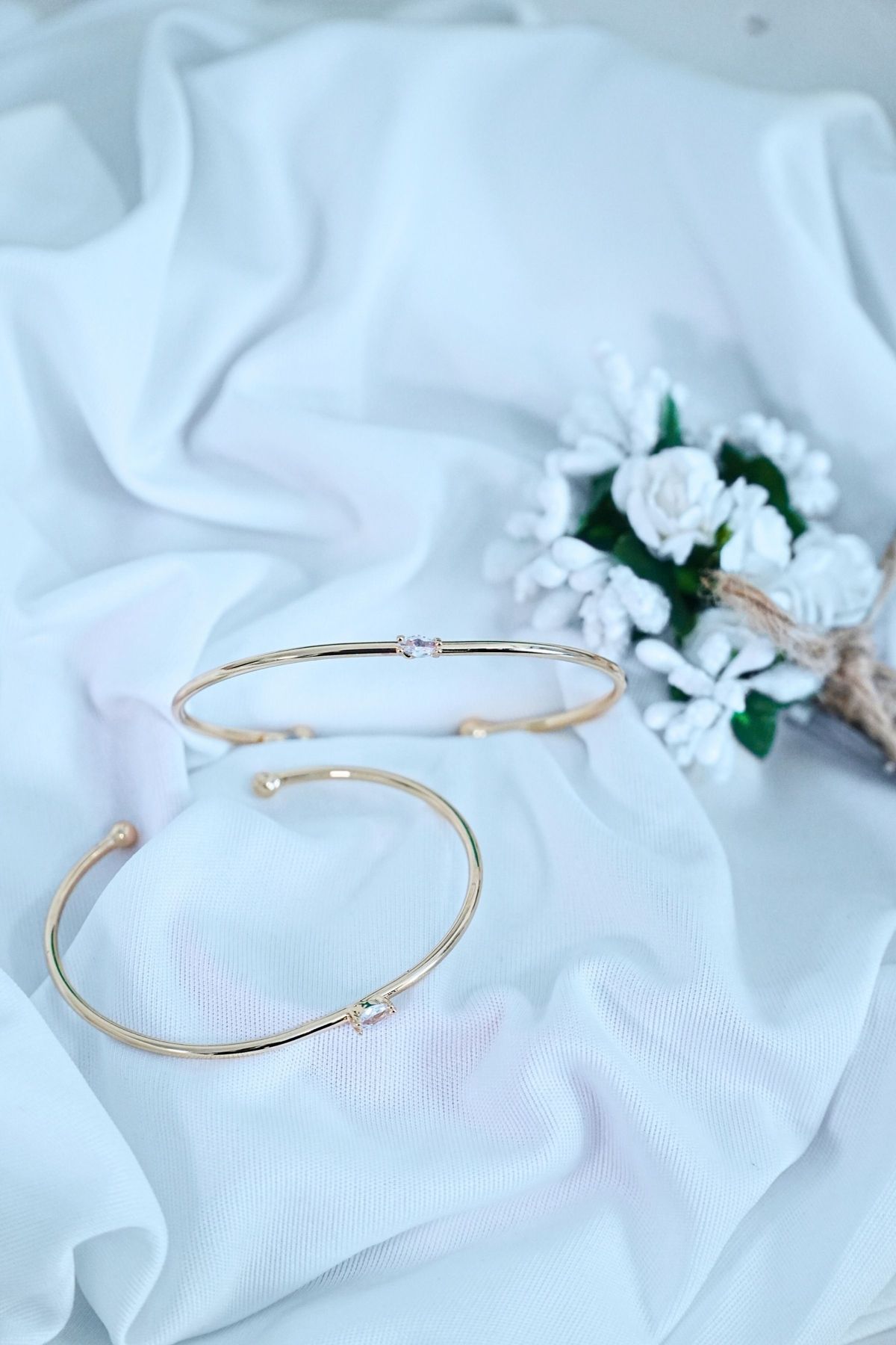 bamido Gold Renk Kelepçe Model Zirkon Taşlı Çelik Bileklik Kaliteli
