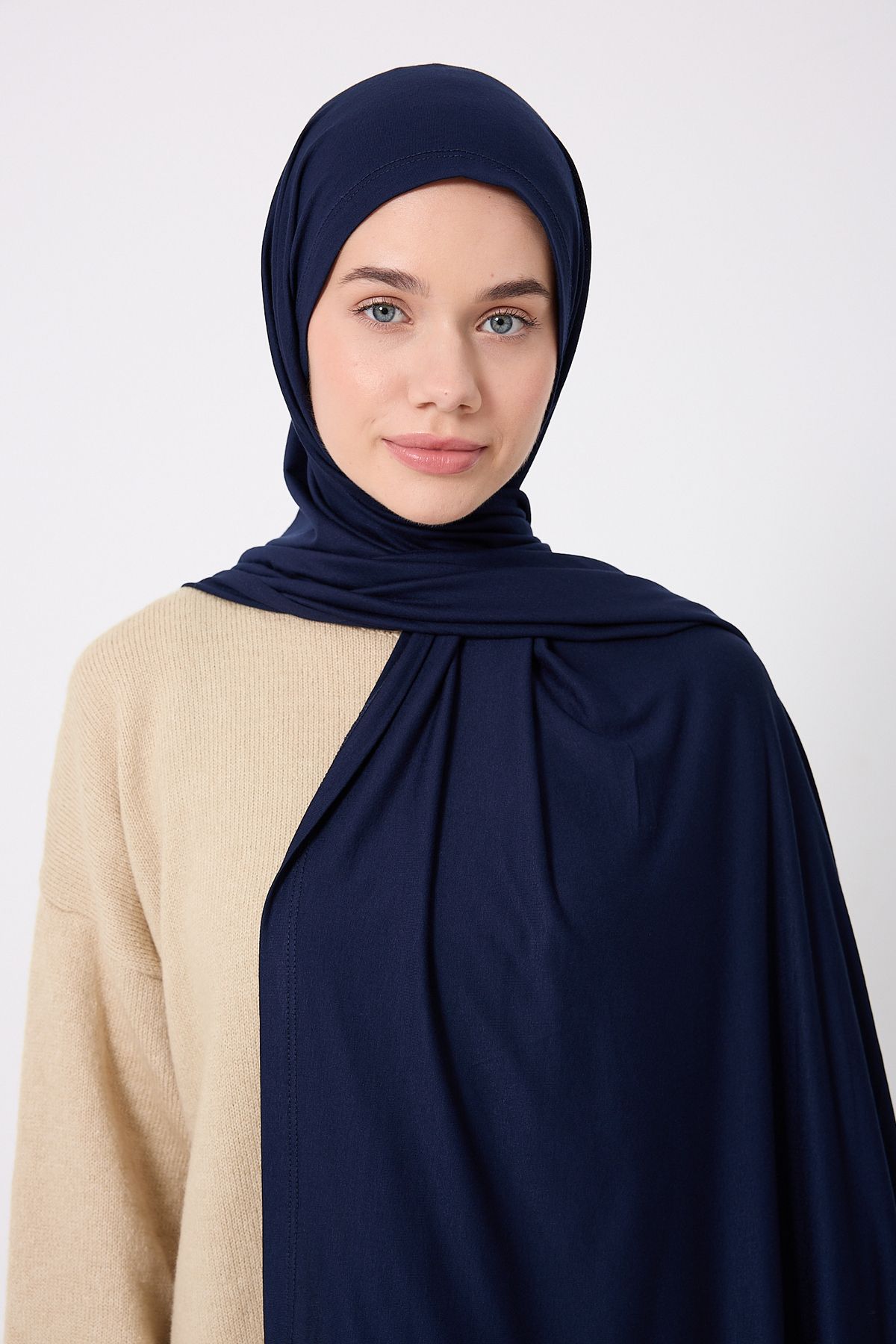 akoya fashion Geçmeli Hazır Pratik Penye Şal. Instant Jersey Hijab