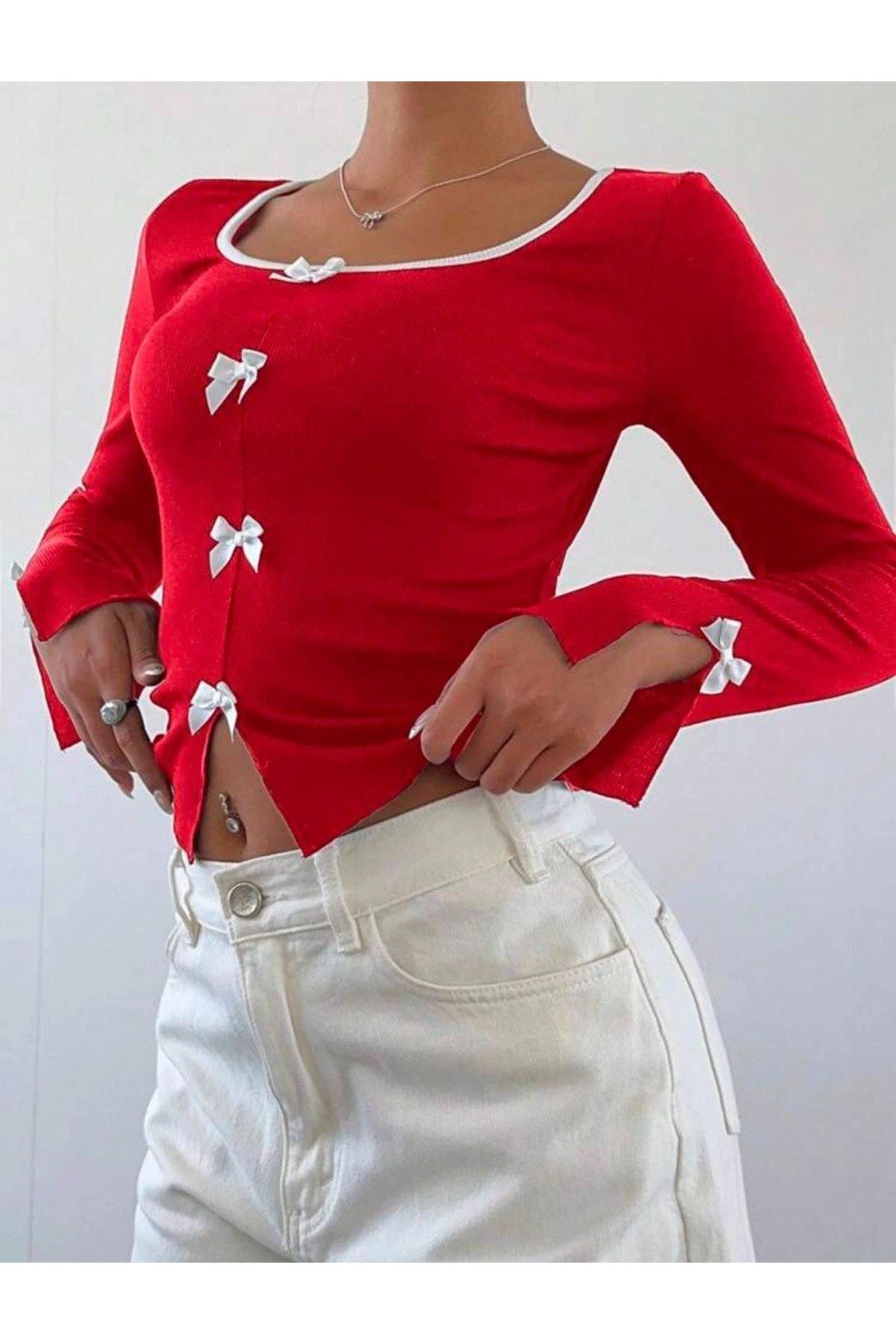 Gofeel Kırmızı Kurdele Dekolteli Uzun Kollu Crop