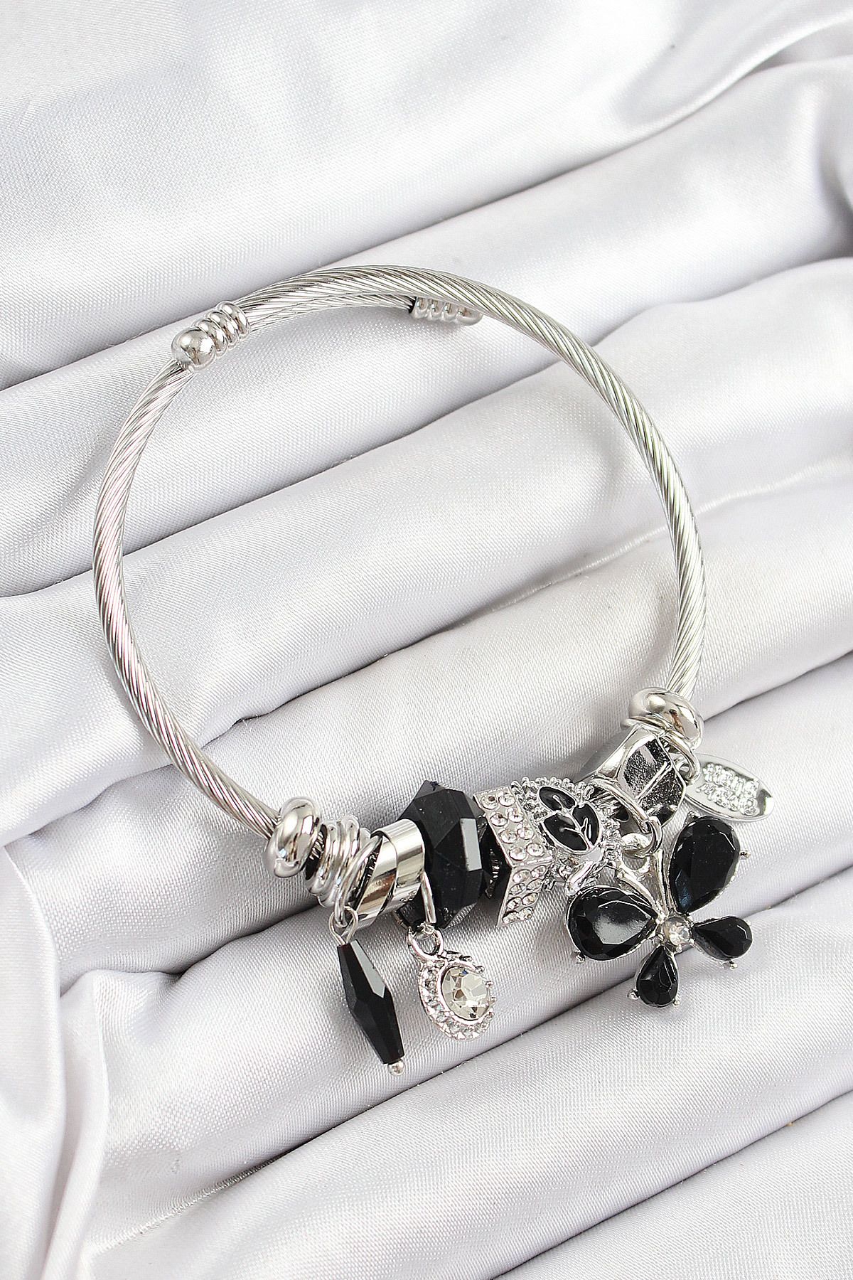callerrons accessories Siyah Zirkon Taşlı Yıldız Kelebek Model Gümüş Renk Charm Bileklik - EBJ250628W35925