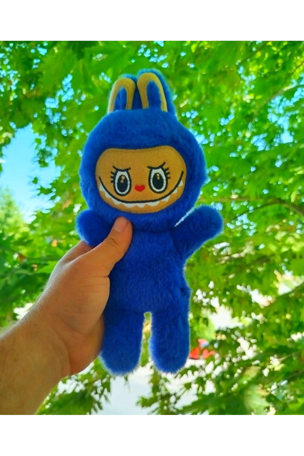 Yastık Deposu Labubu Peluş Oyuncak 30 cm – Sevimli ve Yumuşacık Karakter Oyuncak Mavi