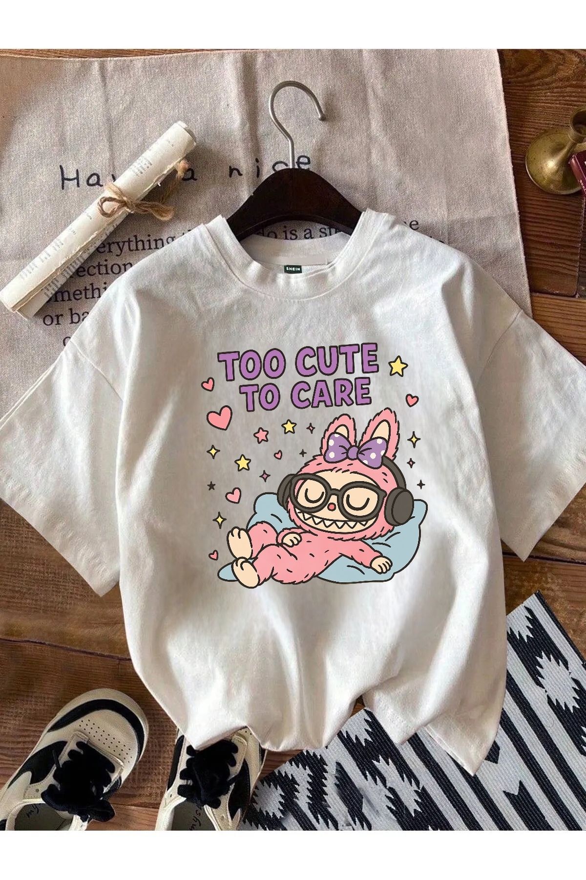 Minga London Beyaz Labubu Too Cute To Care Baskılı Oversize Tshirt -Minga London