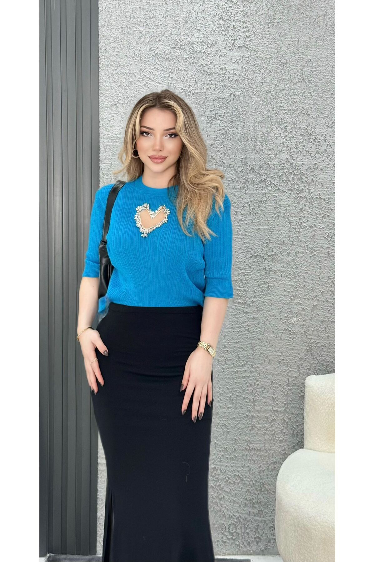 Neva Wear Glow Taş İşlemeli Kalp Detaylı Yarım Kollu Triko Tişört