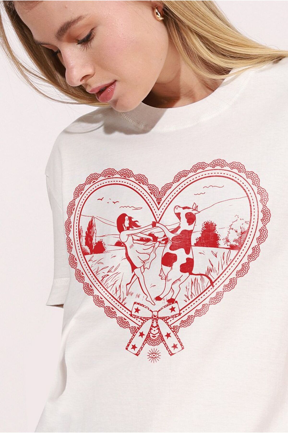 vikitekno oversize cow heart baskılı tasarım kadın t-shirt