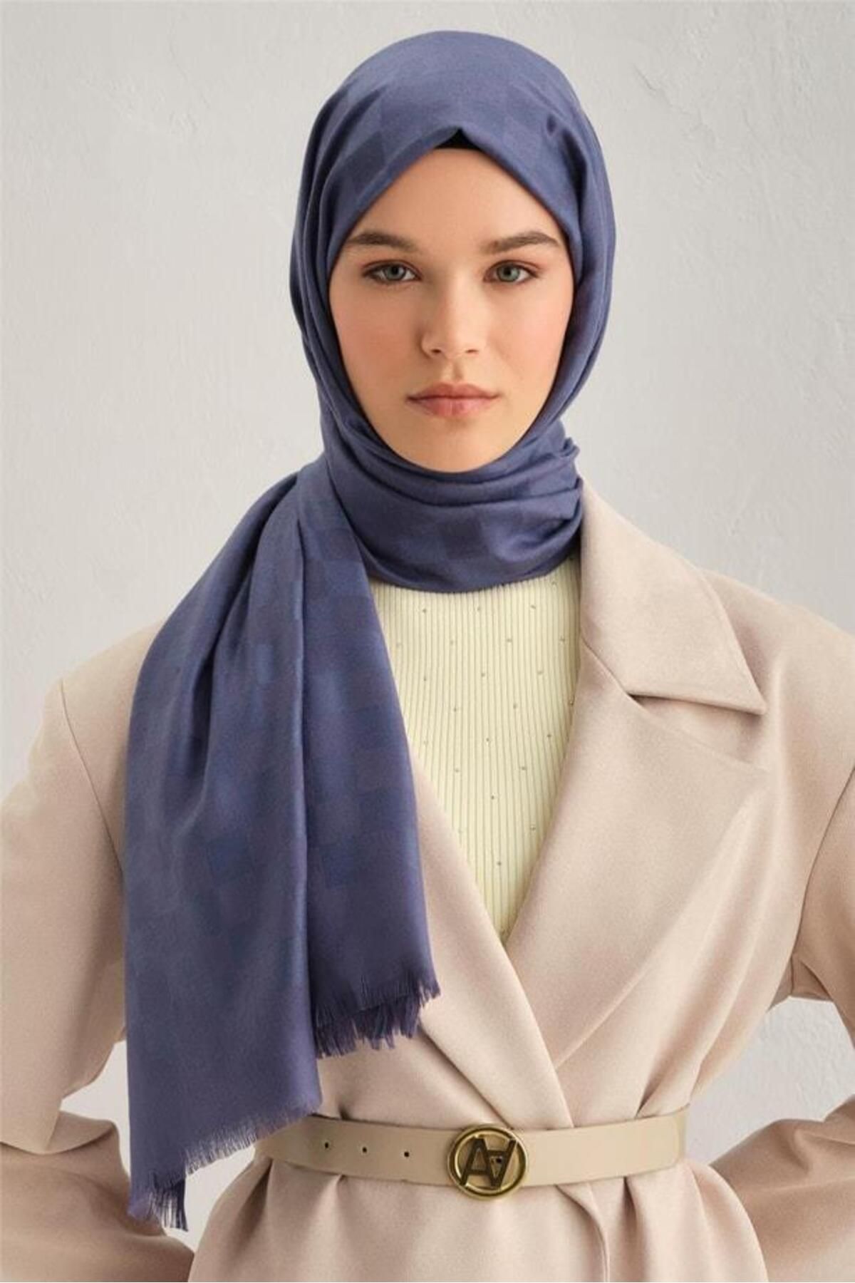 Armine-Viscon Square Pattern Shawl 06 2