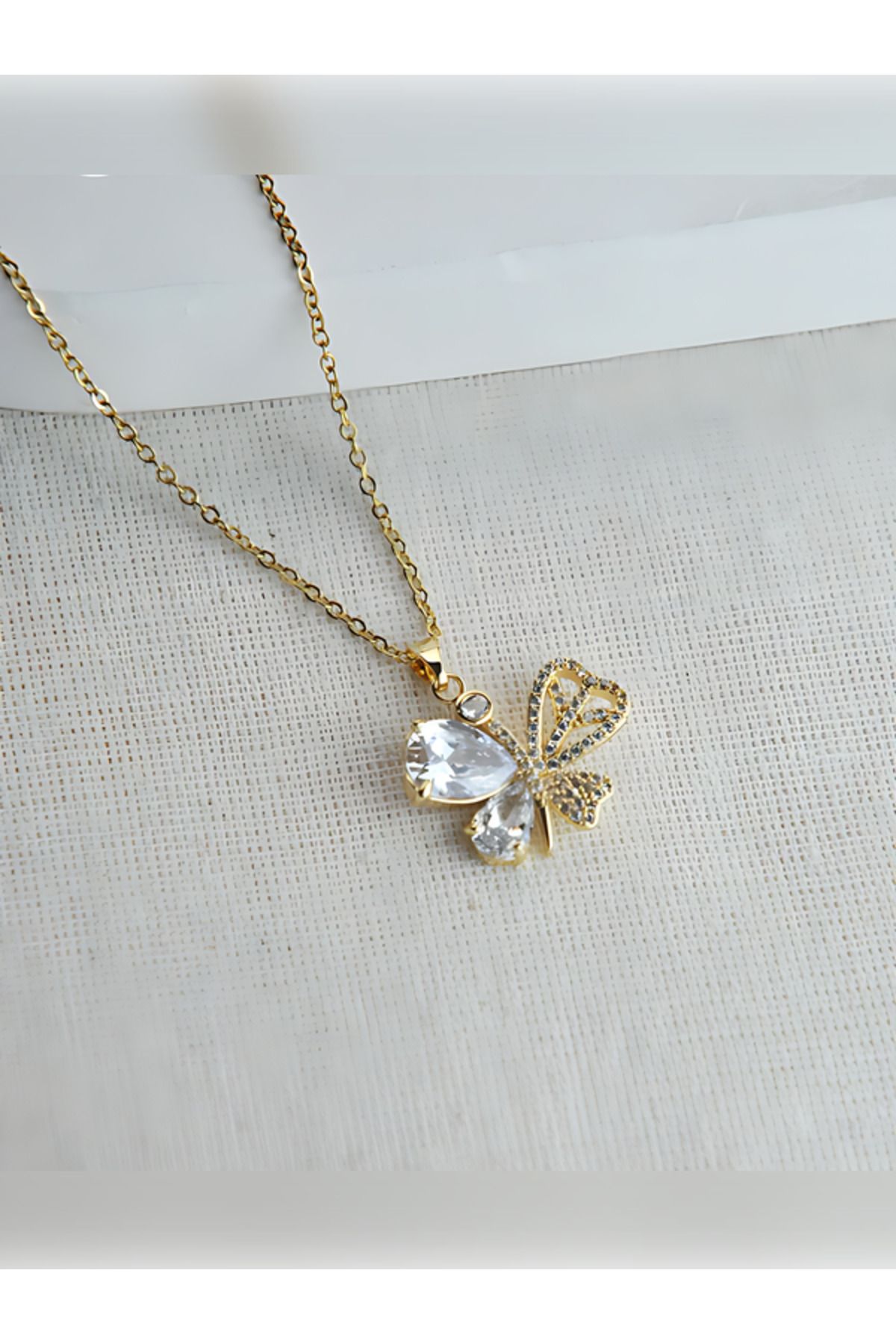 Kaan Accessoire Zincir Kristal Zirkon Kanatlı Kelebek Çelik Kolye