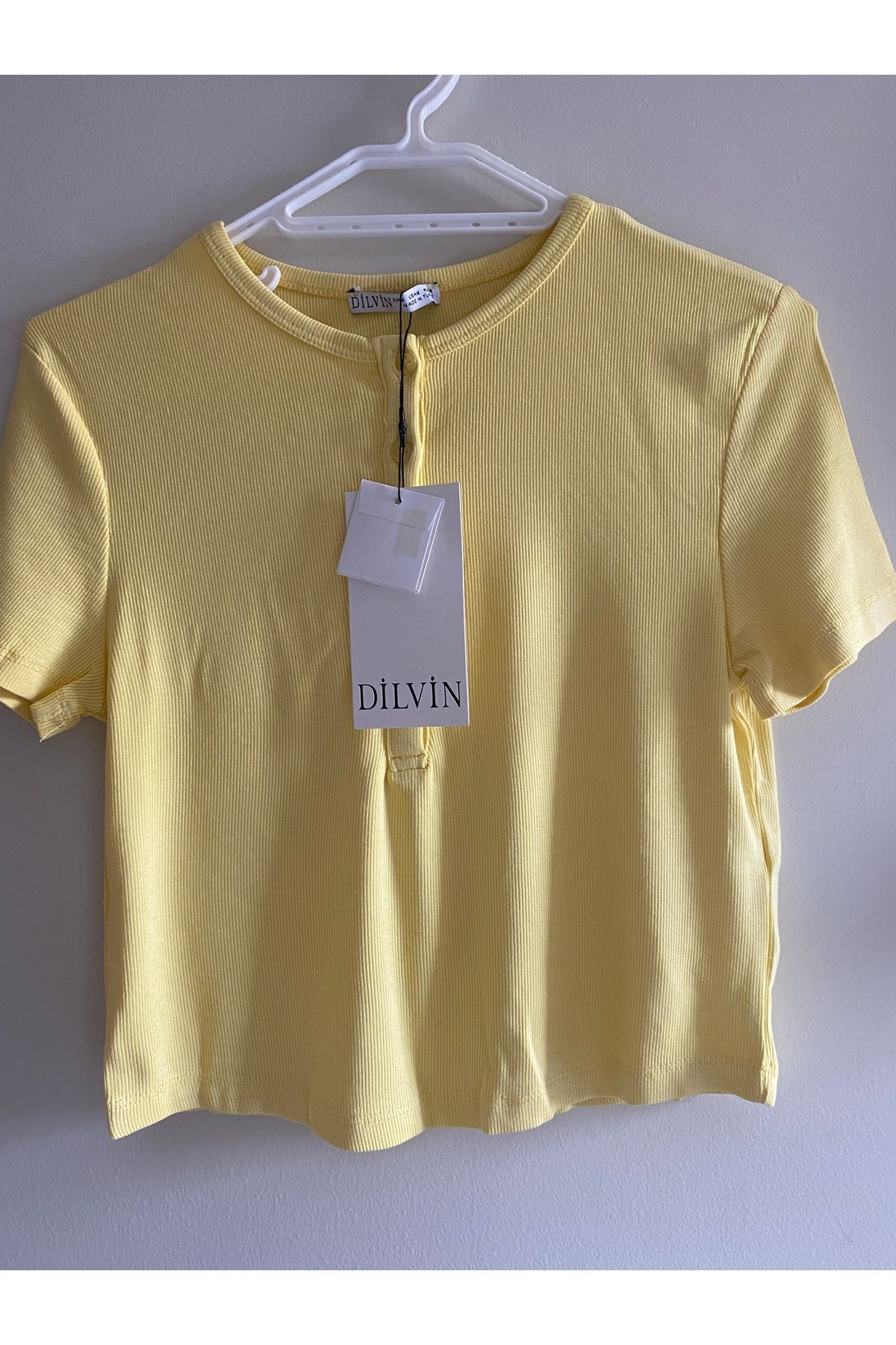 Dilvin Düğme Detaylı Crop Top Sarı