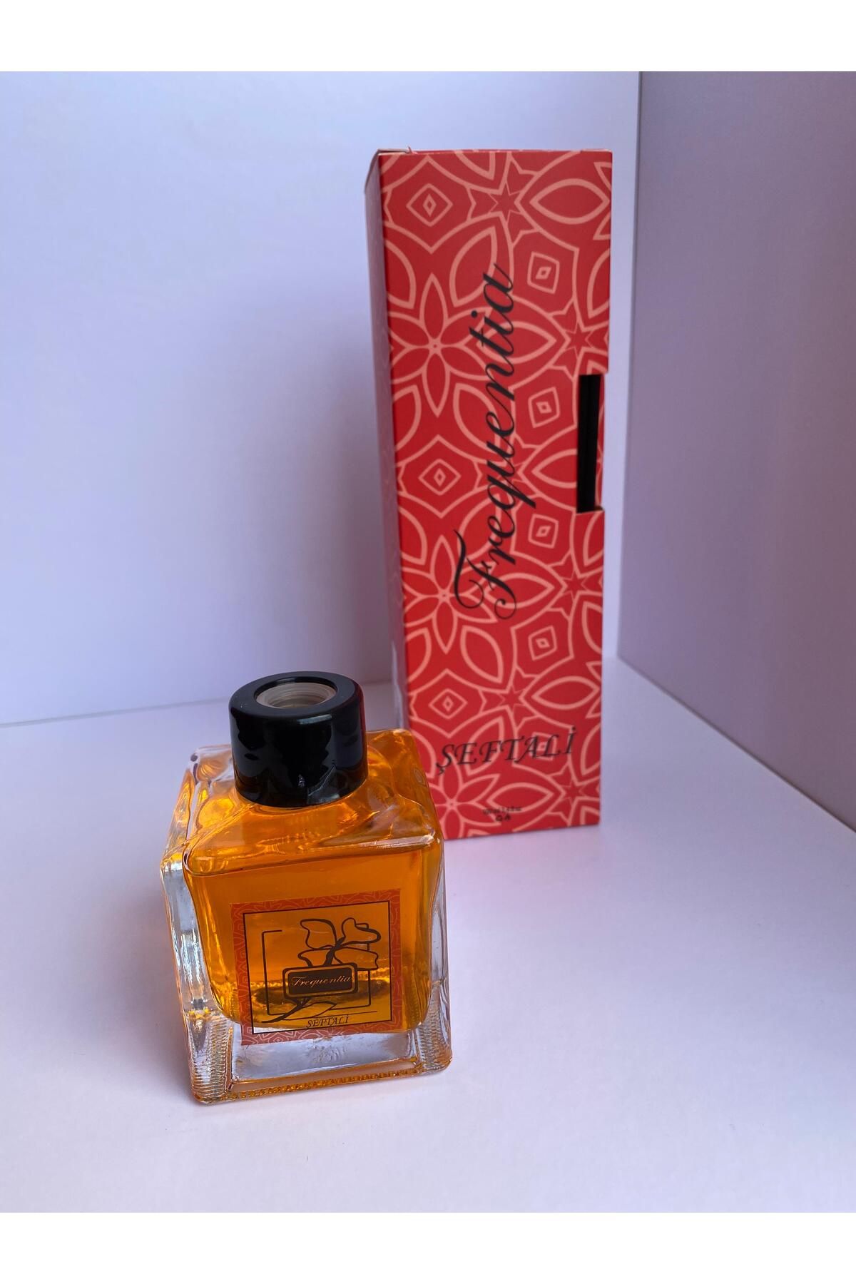 Frequentia ÇUBUKLU ODA KOKUSU ŞEFTALİ 100ml