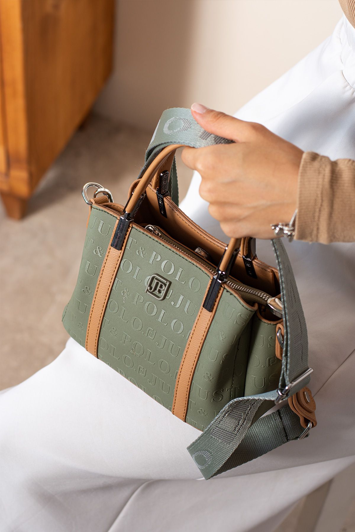 Just Polo Petite 4110 Gofraj Suni Deri Ayarlanır Askı Kadın El Ve Omuz Çantası (Ebat:En 14 x Boy 21 Cm)