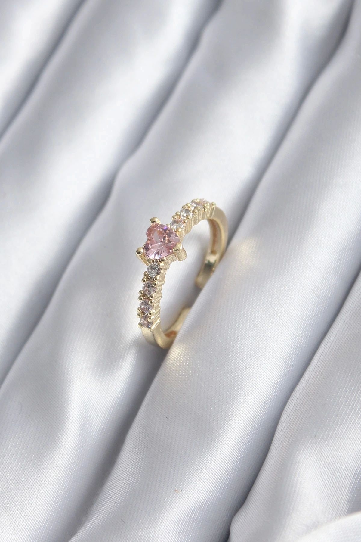 shopwave Gold Renk Zirkon Taşlı Pembe Kristal Kalp Model Kadın Yüzük