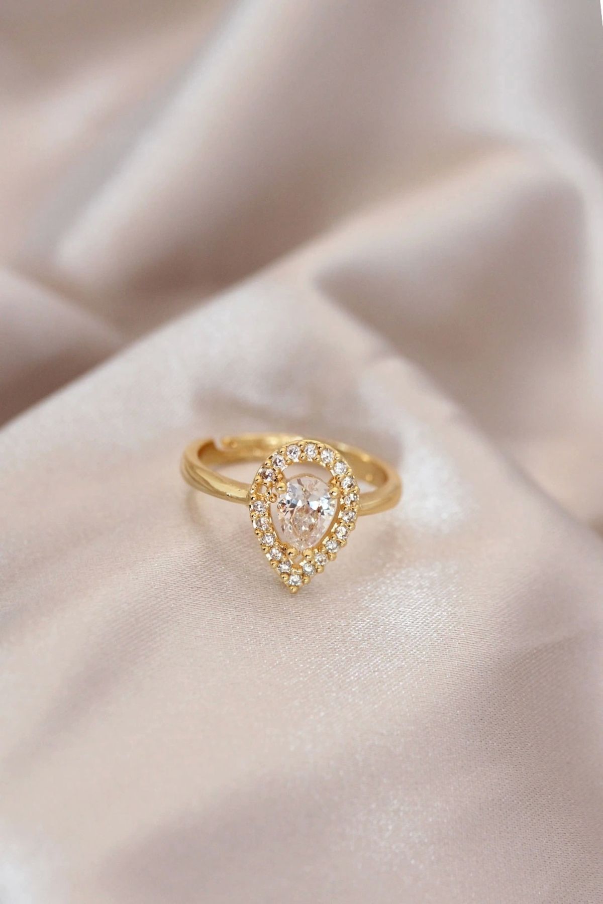 shopwave Ayarlamalı Gold Renk Metal Zirkon Taşlı Damla Model Yüzük