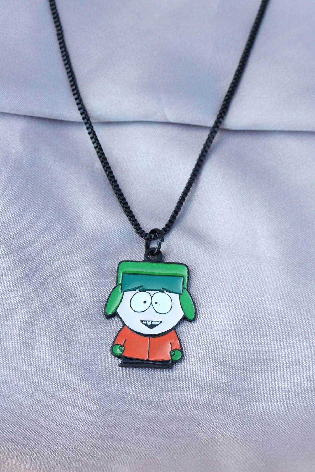 Clariss Kyle Broflovski Tasarımlı Siyah Zincirli Erkek Kolye
