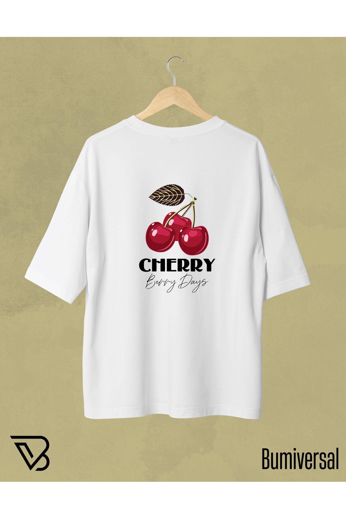 BUMİVERSAL CHERRY OVERSİZE T-SHİRT