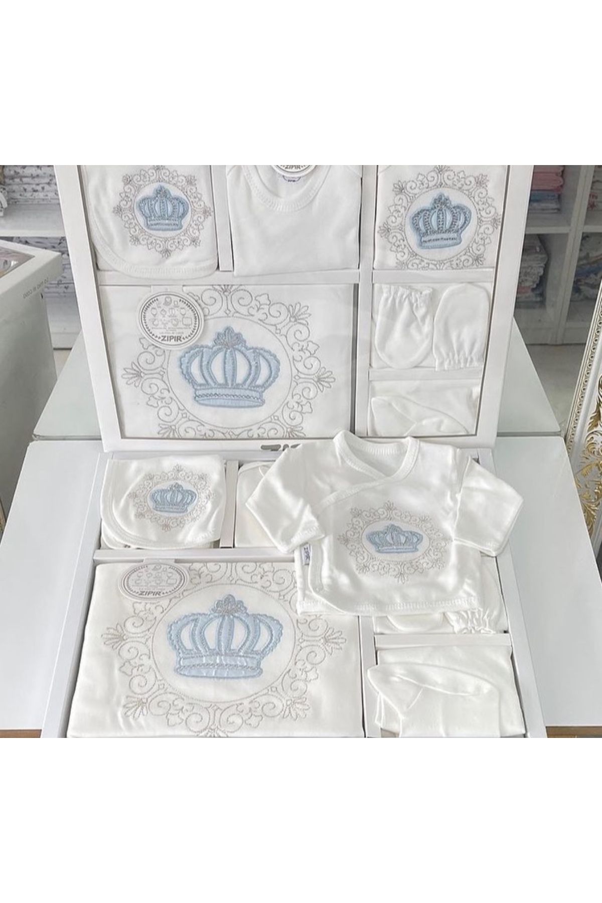 Pure Kids Store Kutulu %100 Organik Pamuk 10 Parça Kız ve Erkek Bebek Taç Nakışlı Hastane Çıkış Zıbın Seti