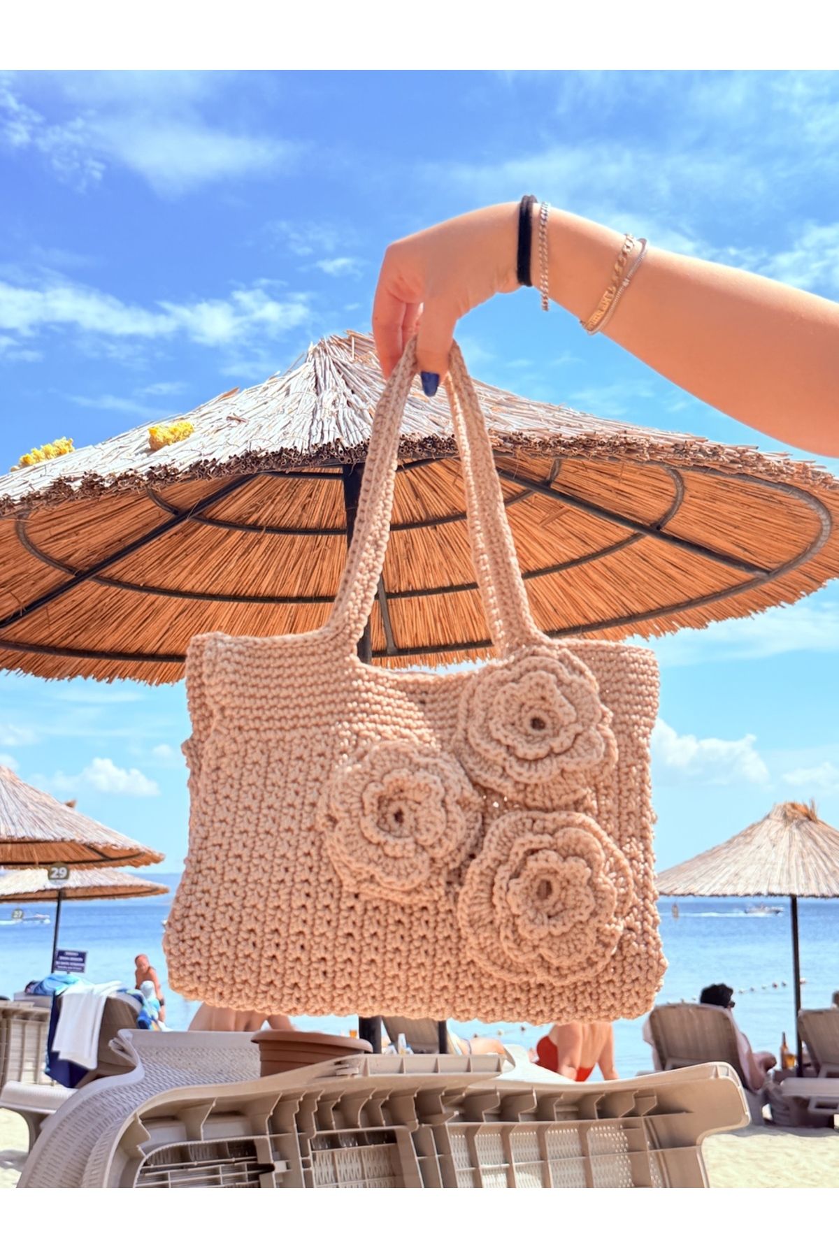 PIRILTISHOP çiçek detaylı örgü çanta