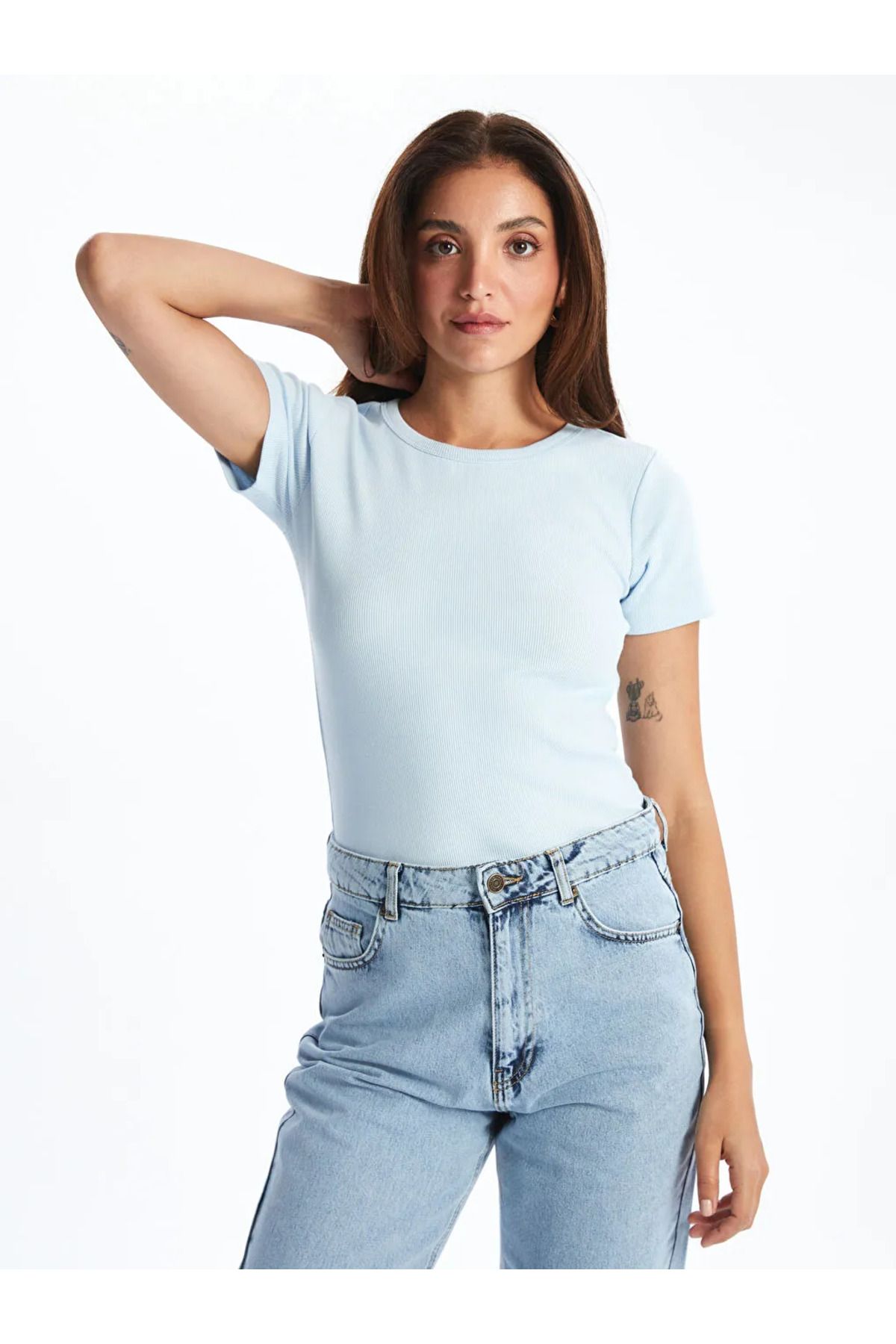 LC Waikiki LCWAIKIKI Classic Mavi Bisiklet Yaka Dokulu Kadın Tişört