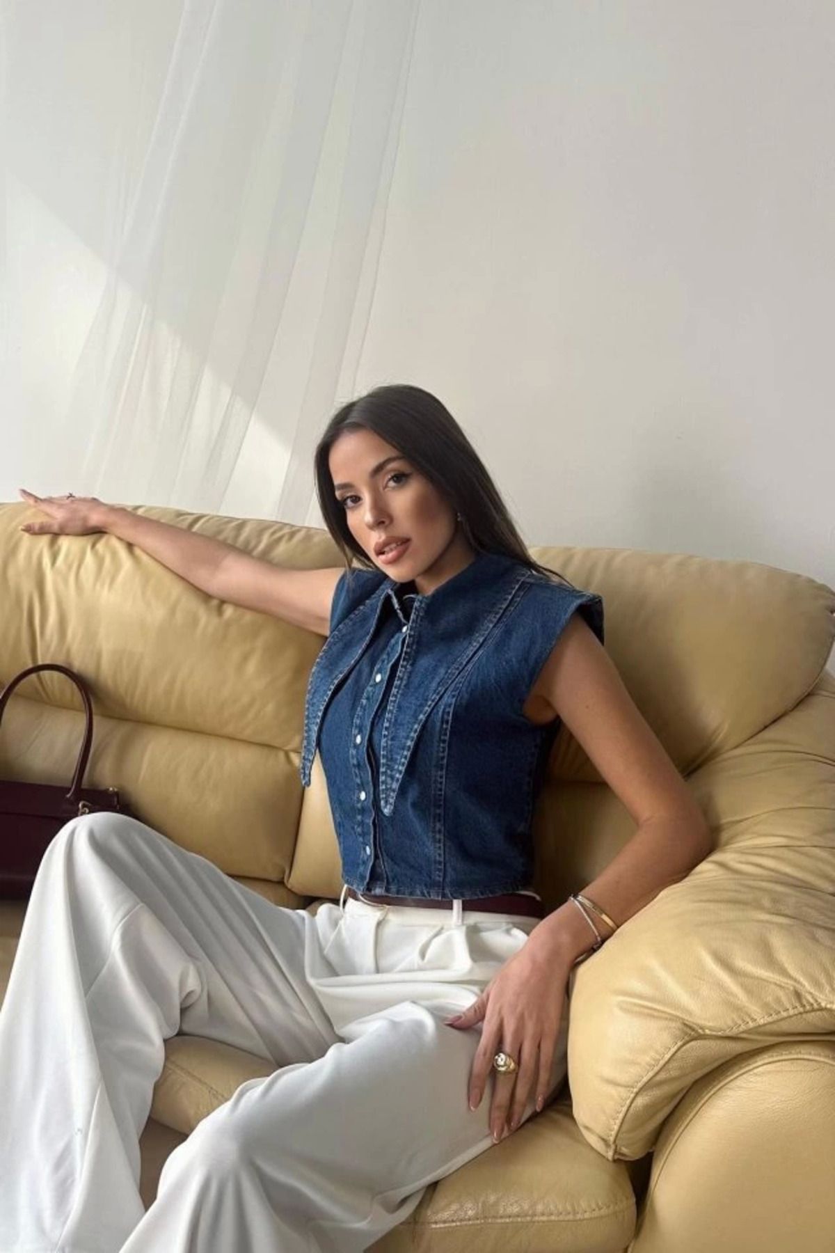 Omarı Mavi Yaka Detaylı Denim Crop