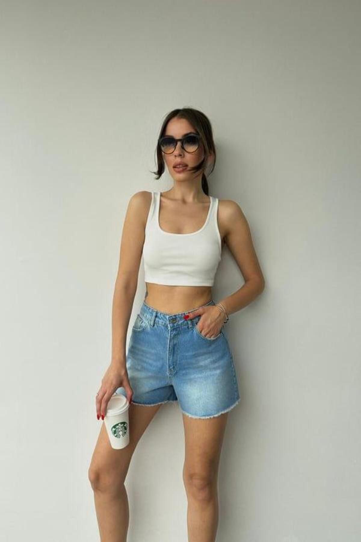 Castivo Fashion Paça Püskül Detaylı Rahat Kalıp Denim Şort