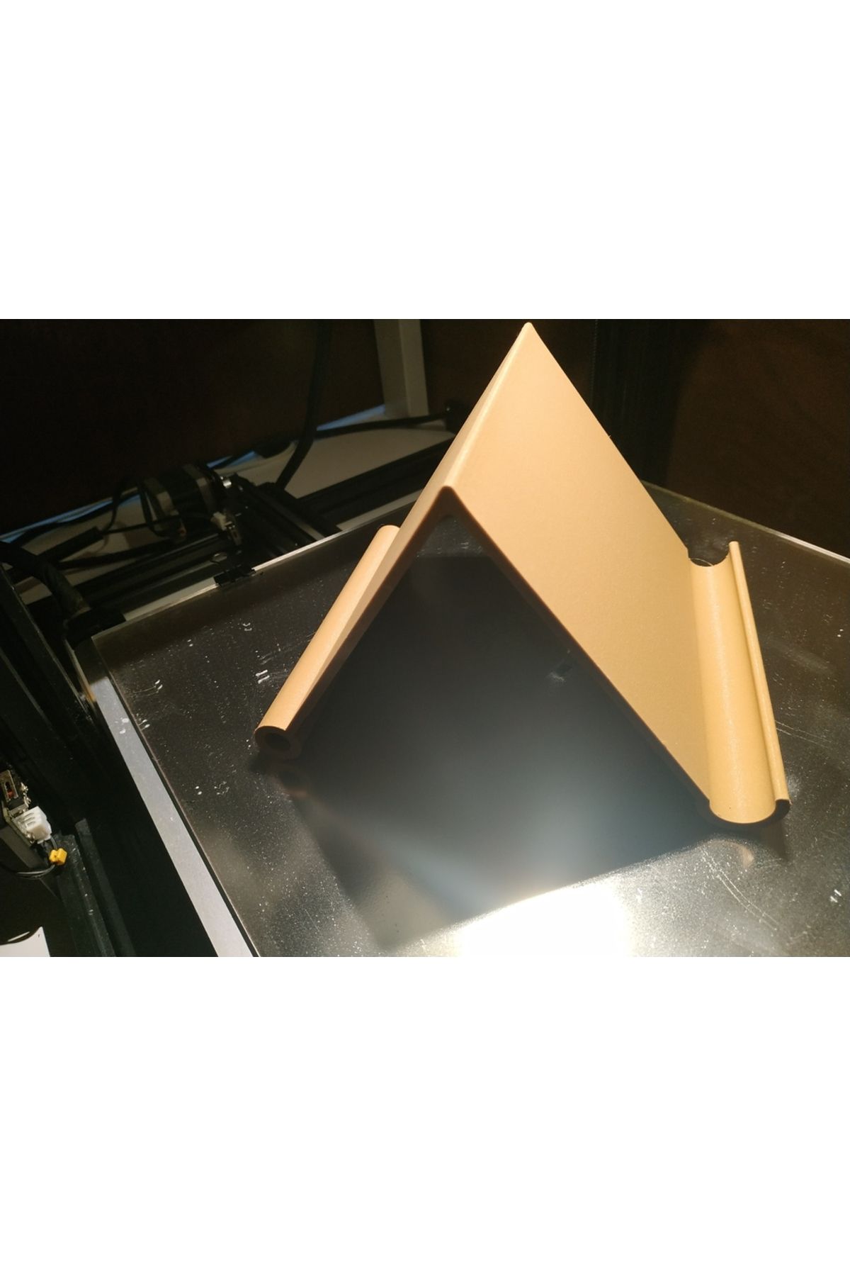 Lucest 10.1 için Kapaklı Tablet Standı (Plastik Aparattır!!!)
