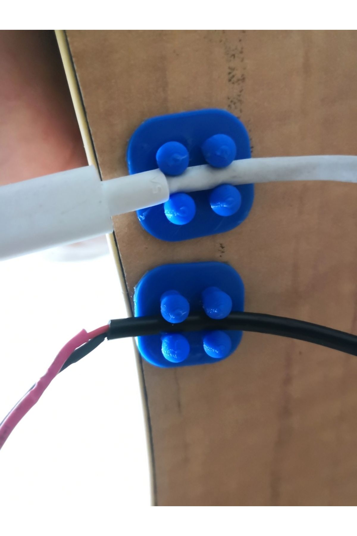 Lucest usb kablosu klipsi (Plastik Aparattır!!!)