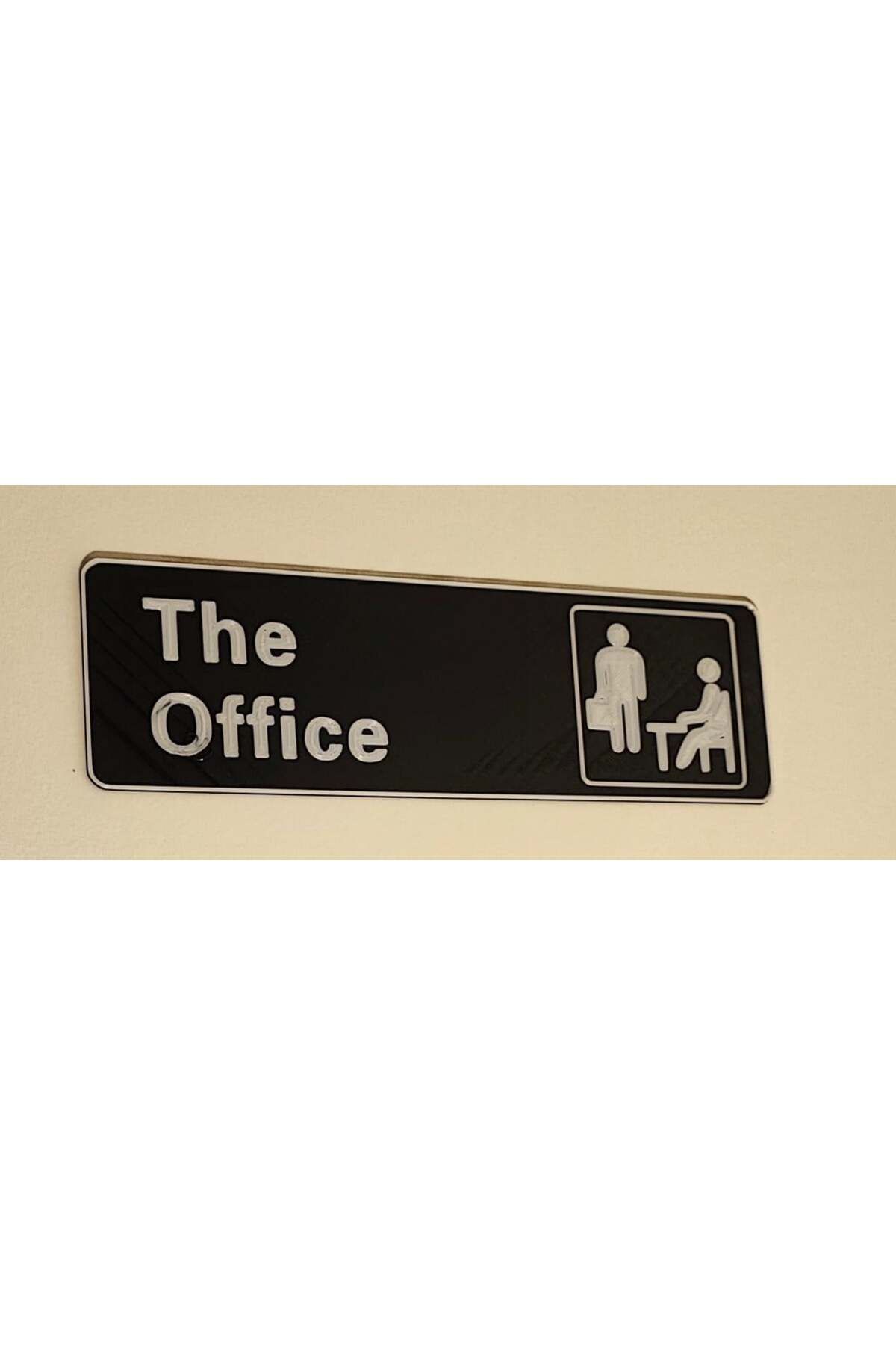 Lucest Ofis, Logo (Plastik Aparattır!!!)