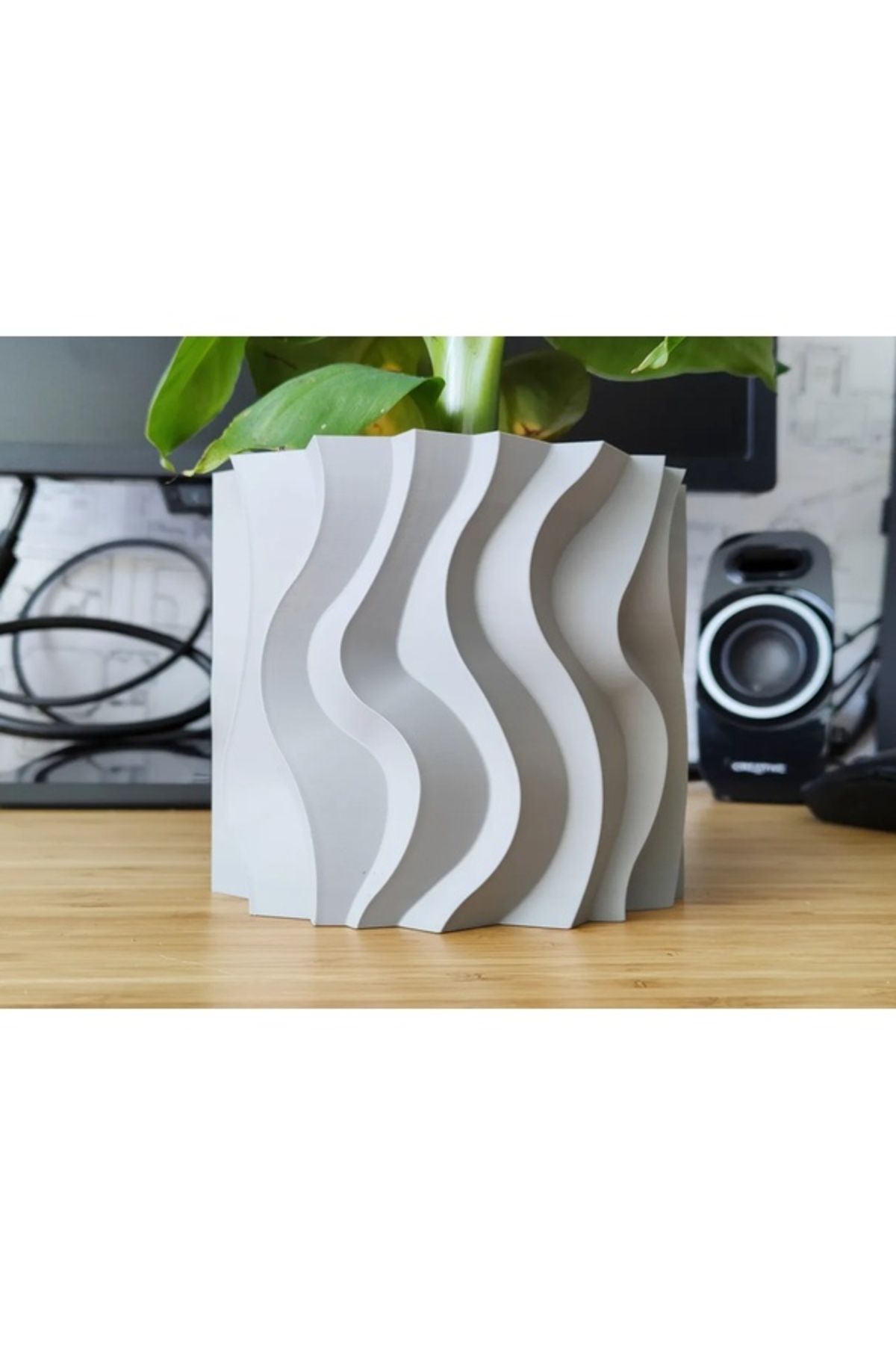 Biparca Store Dalga Desenli Beyaz Saksı Vazo (9x9x8cm)