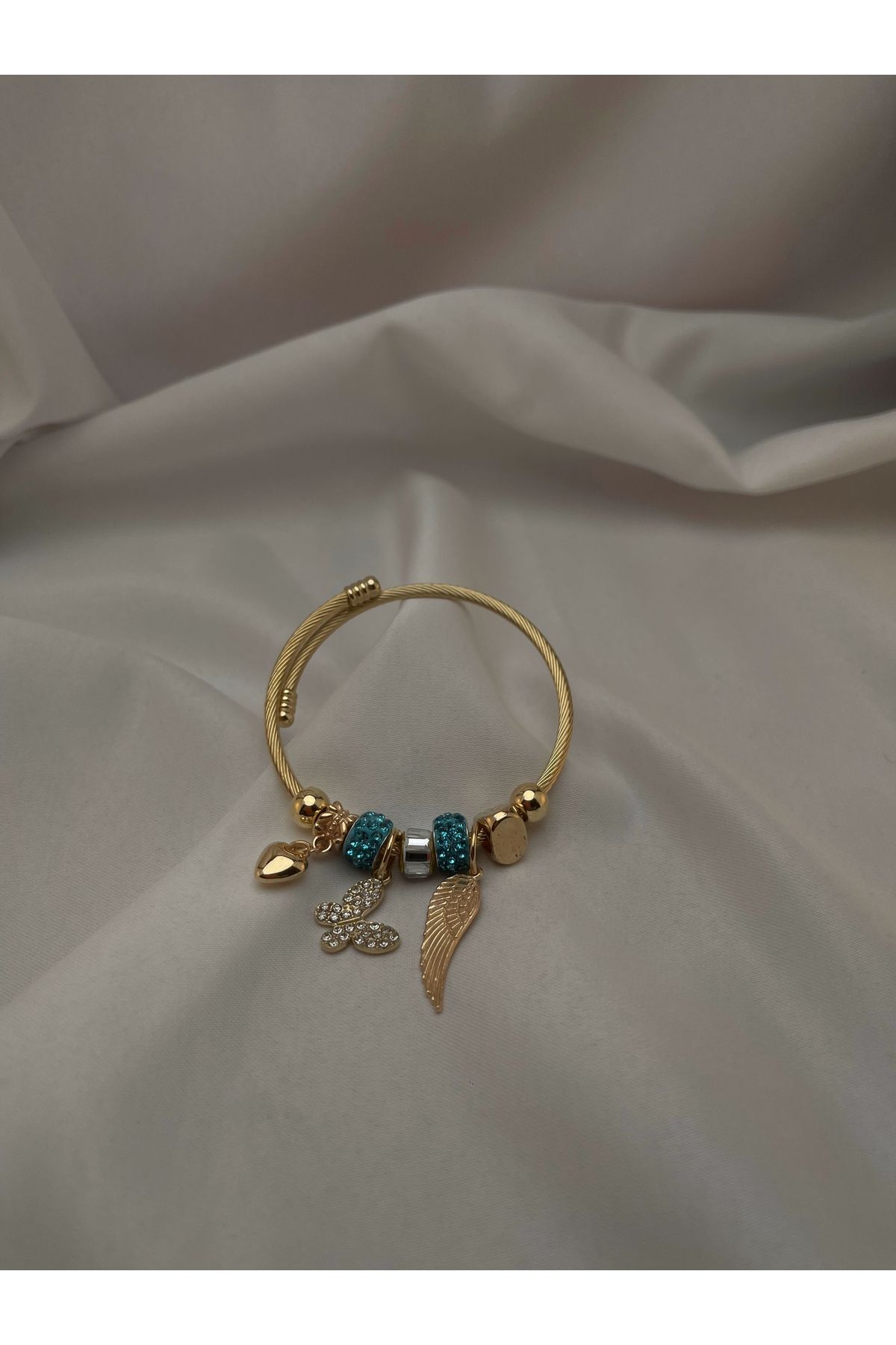 Butik Çelik / Gold Renk Bileklik - Kelebekli , Melek Kanadı Charmlı - Mavi Renk