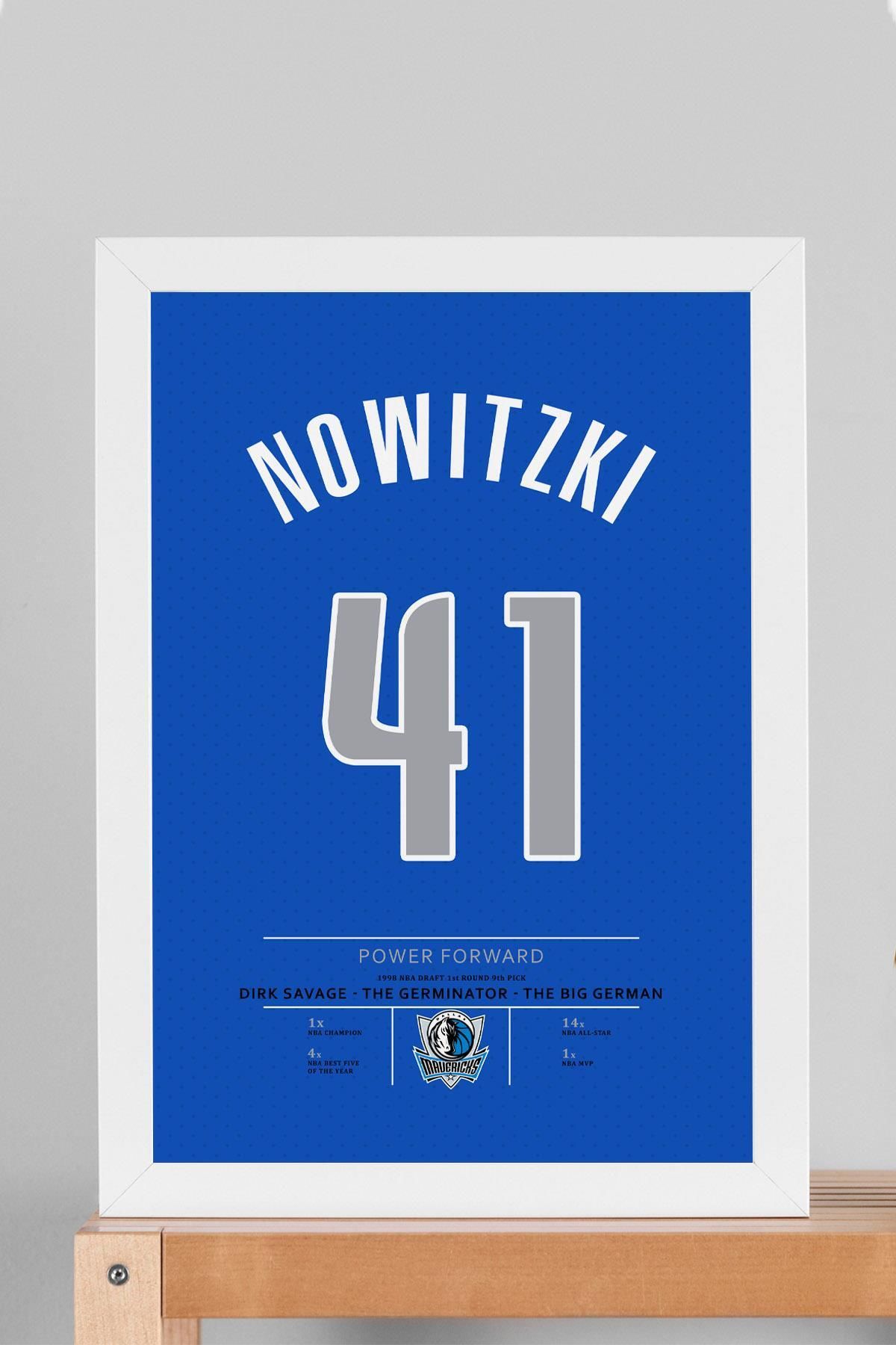 Saturn Dirk Nowitzki Forma Çerçeveli Tablo - NBA Dallas Mavericks Jersey