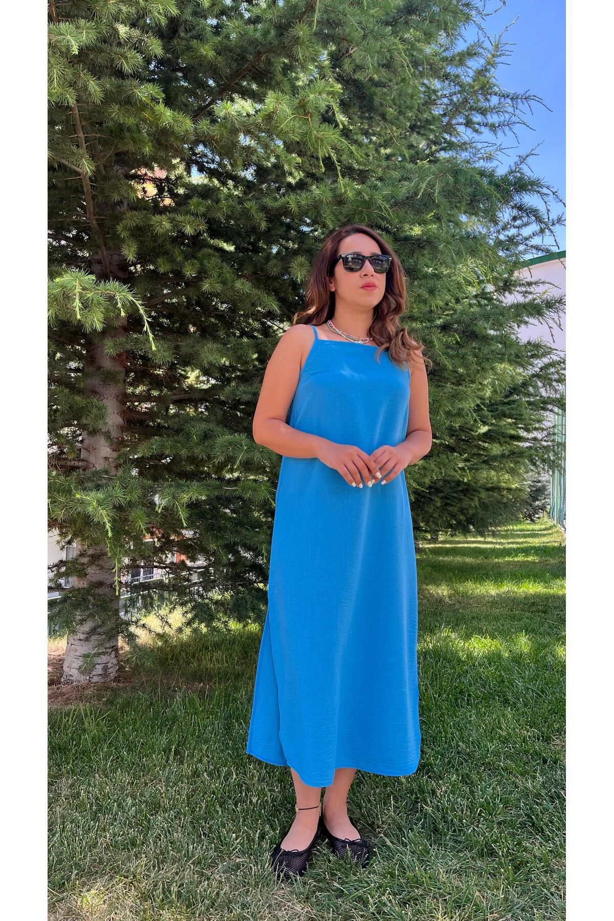 Gizybutik Halter Askılı Müslin Kumaş Yırtmaçlı Elbise