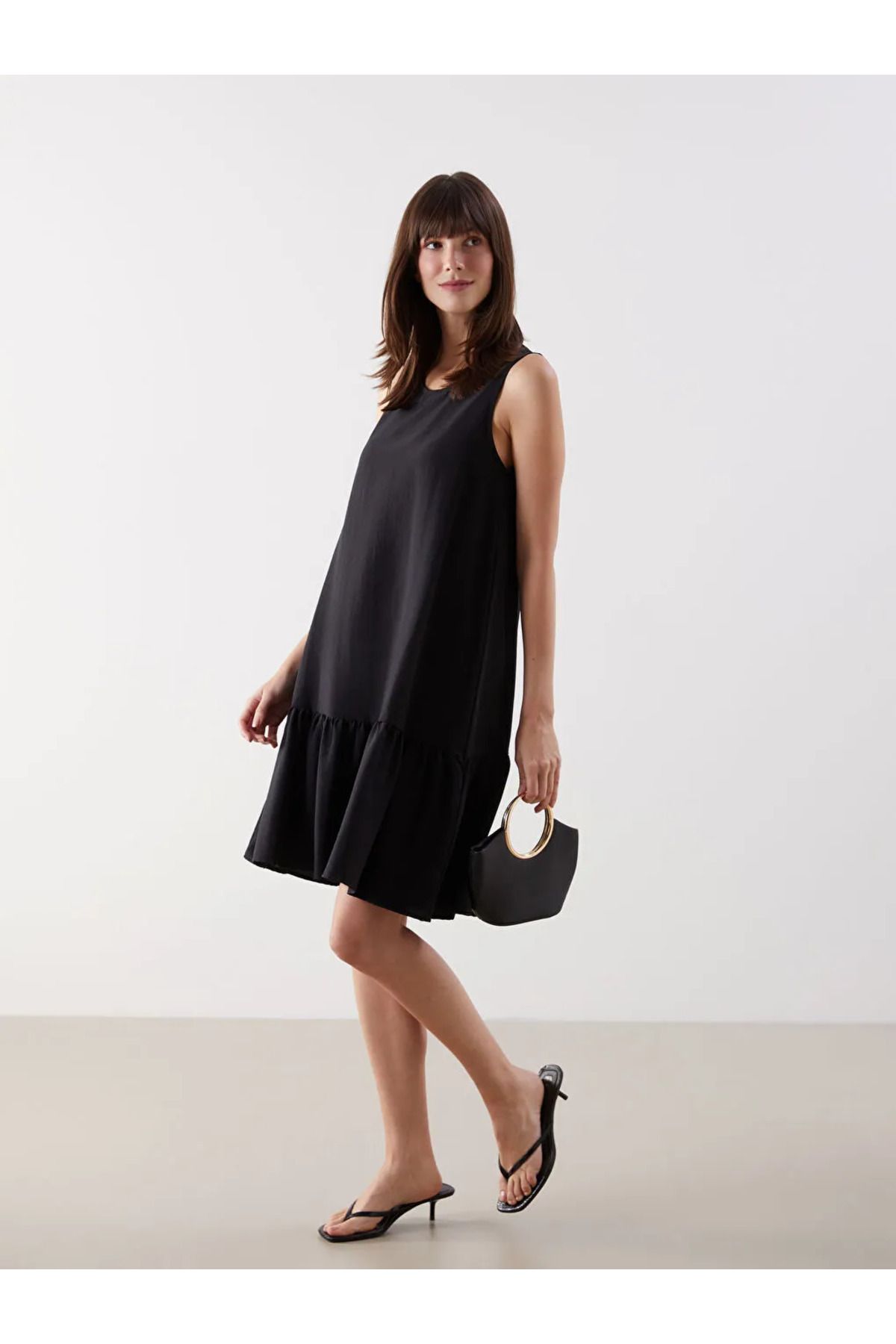 LCW Comfort Siyah Bisiklet Yaka Midi Elbise