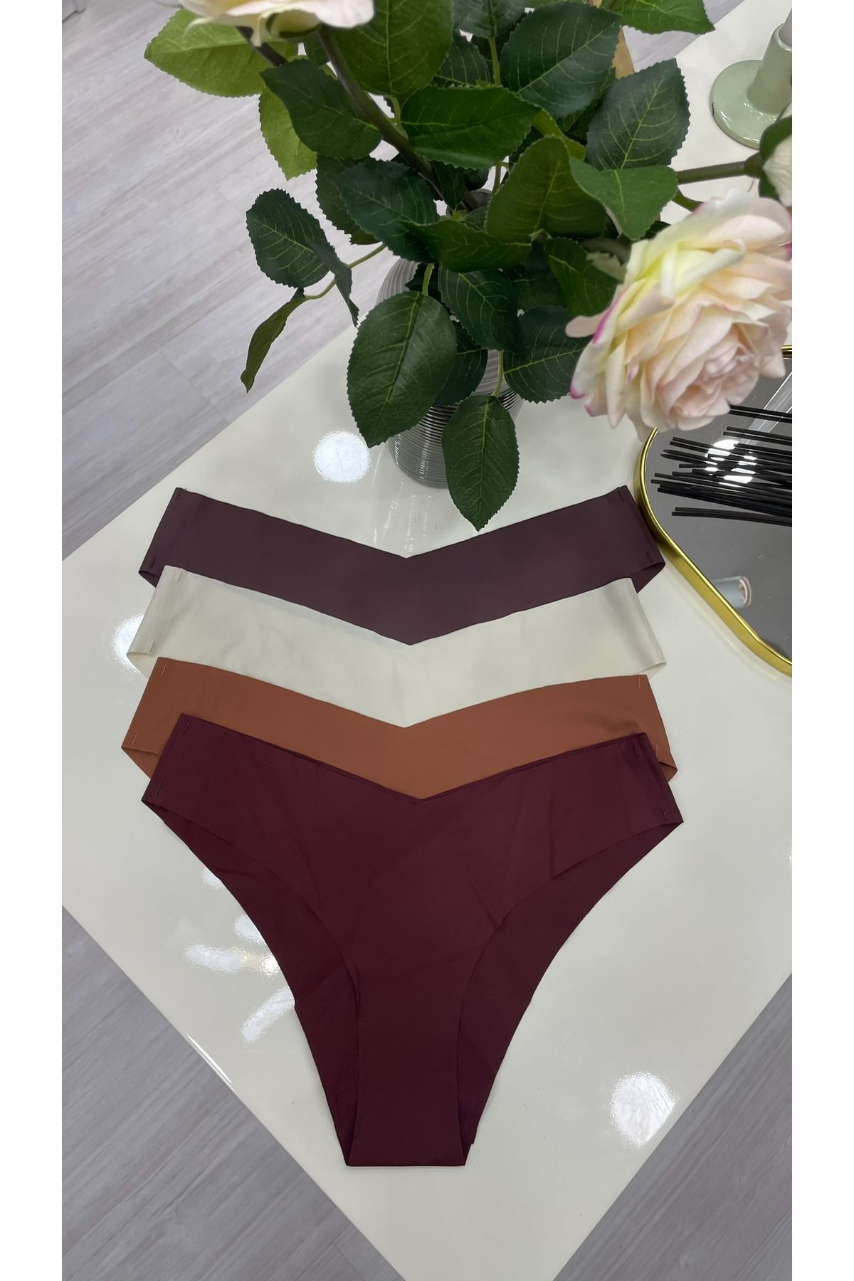 Gamze Day's Lingerie Lazer kesim dikişsiz külot 4lü