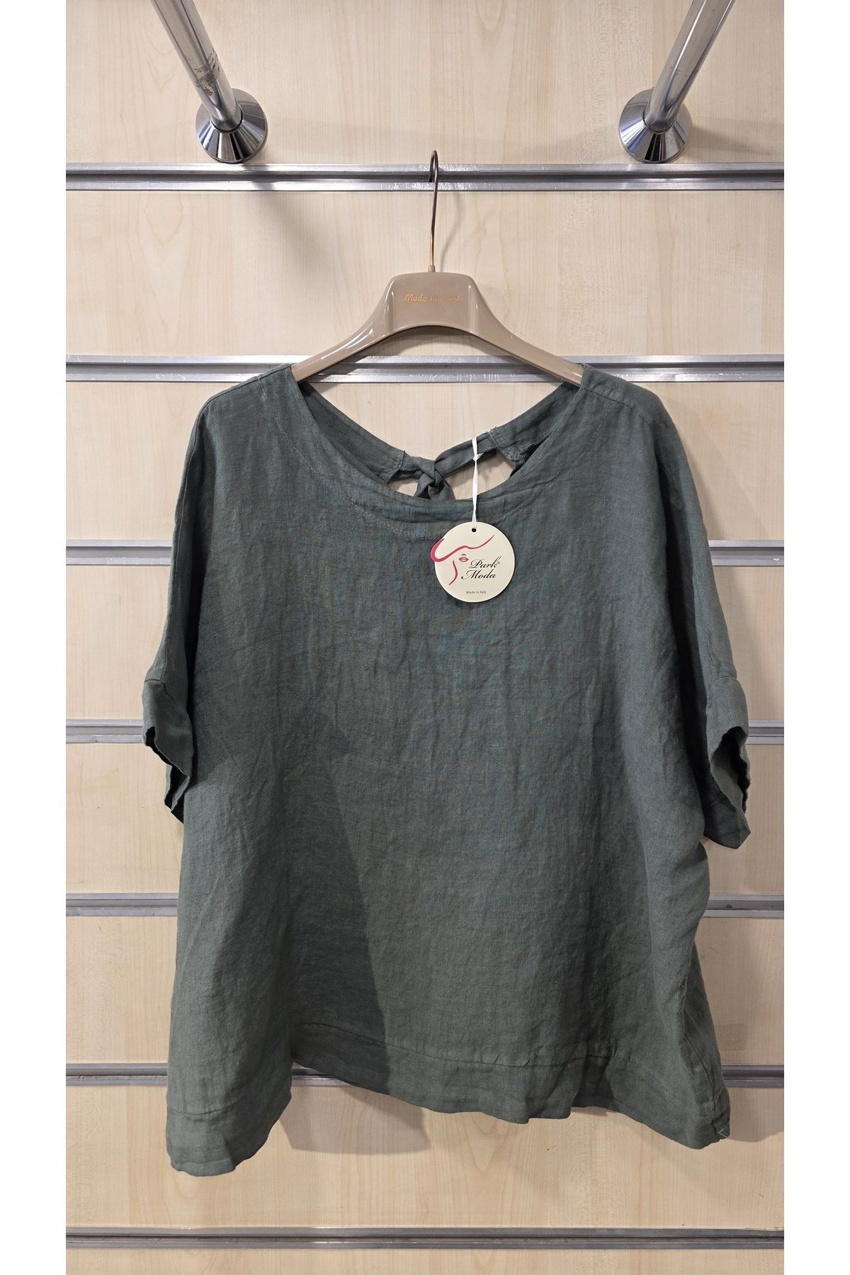 Park Moda Sırtı Fiyonklu Keten Bluz