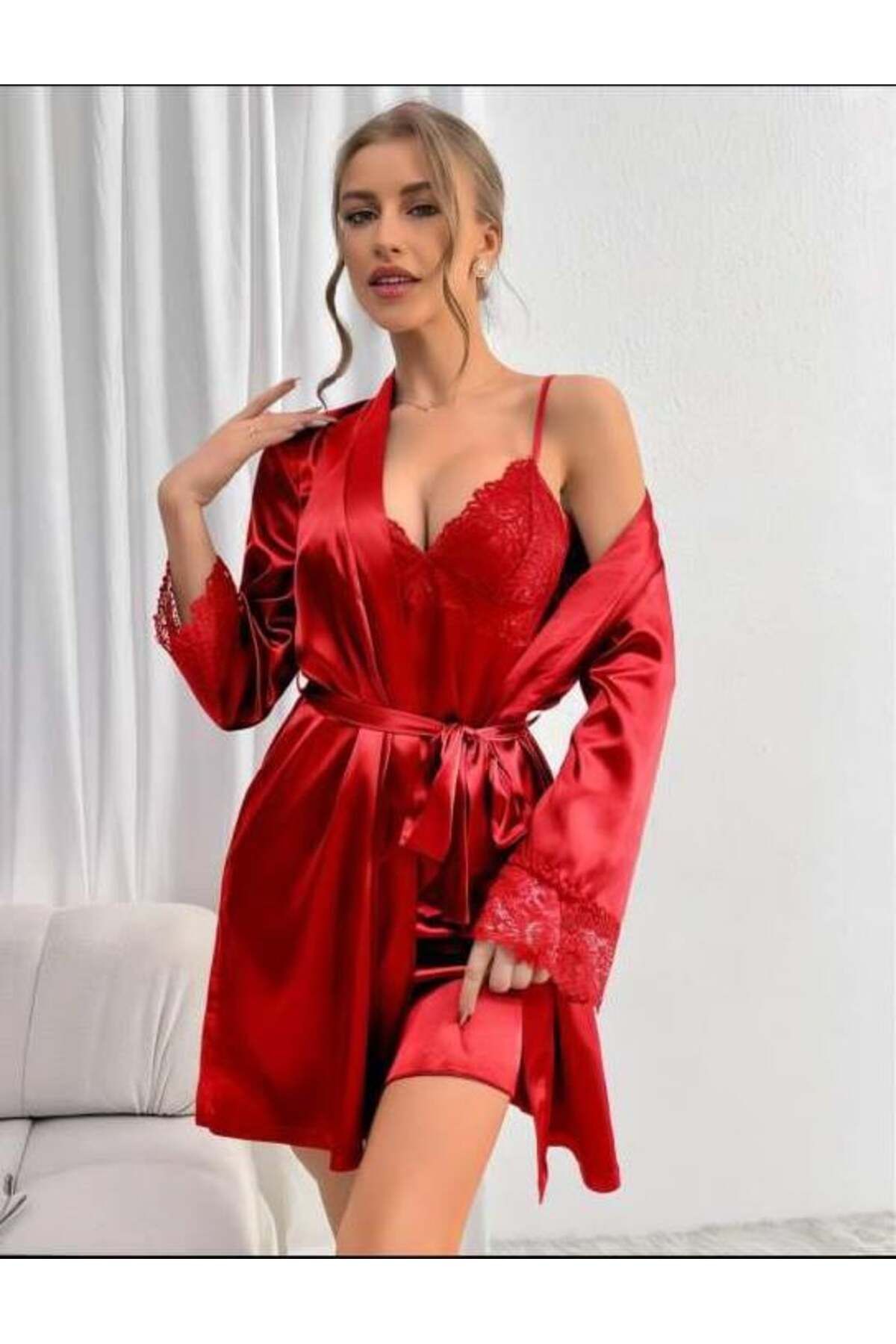 Motto10 butik Motto10butik Dantel İşlemeli İnce Askılı Kırmızı Saten 2'li Gecelik Sabahlık Takımı