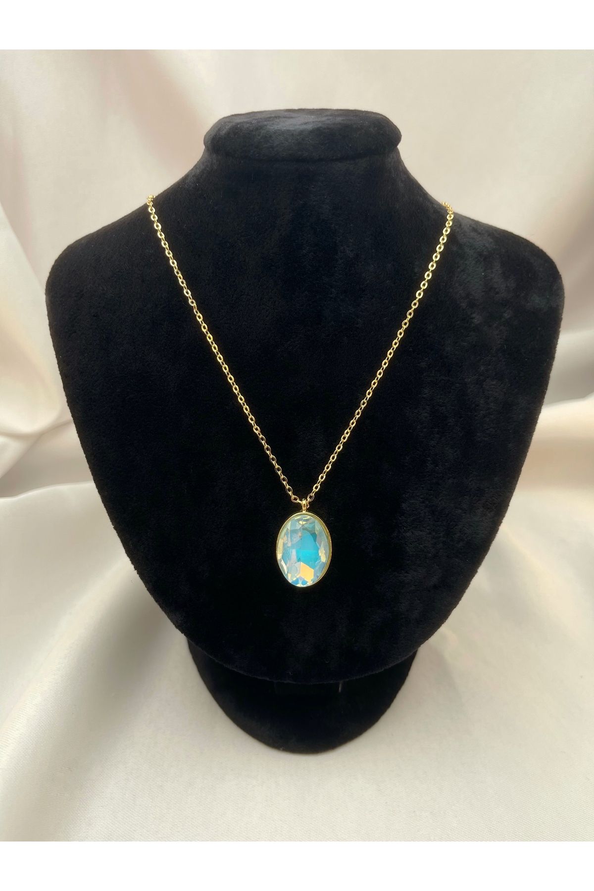 Butik Çelik - Altın Kaplama Zincir Opal Taşlı Kolye / 25cm