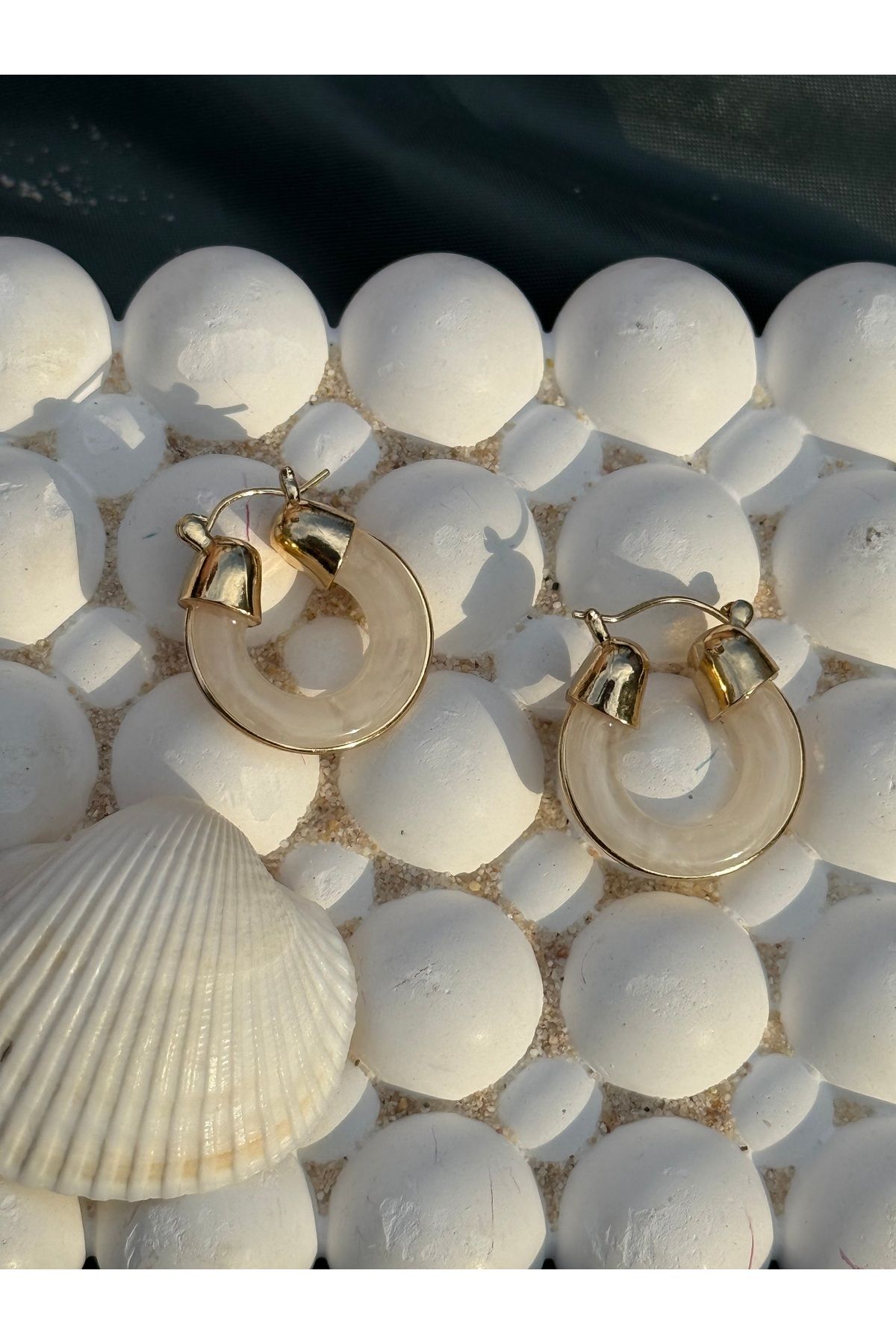 Store Ivory Circle